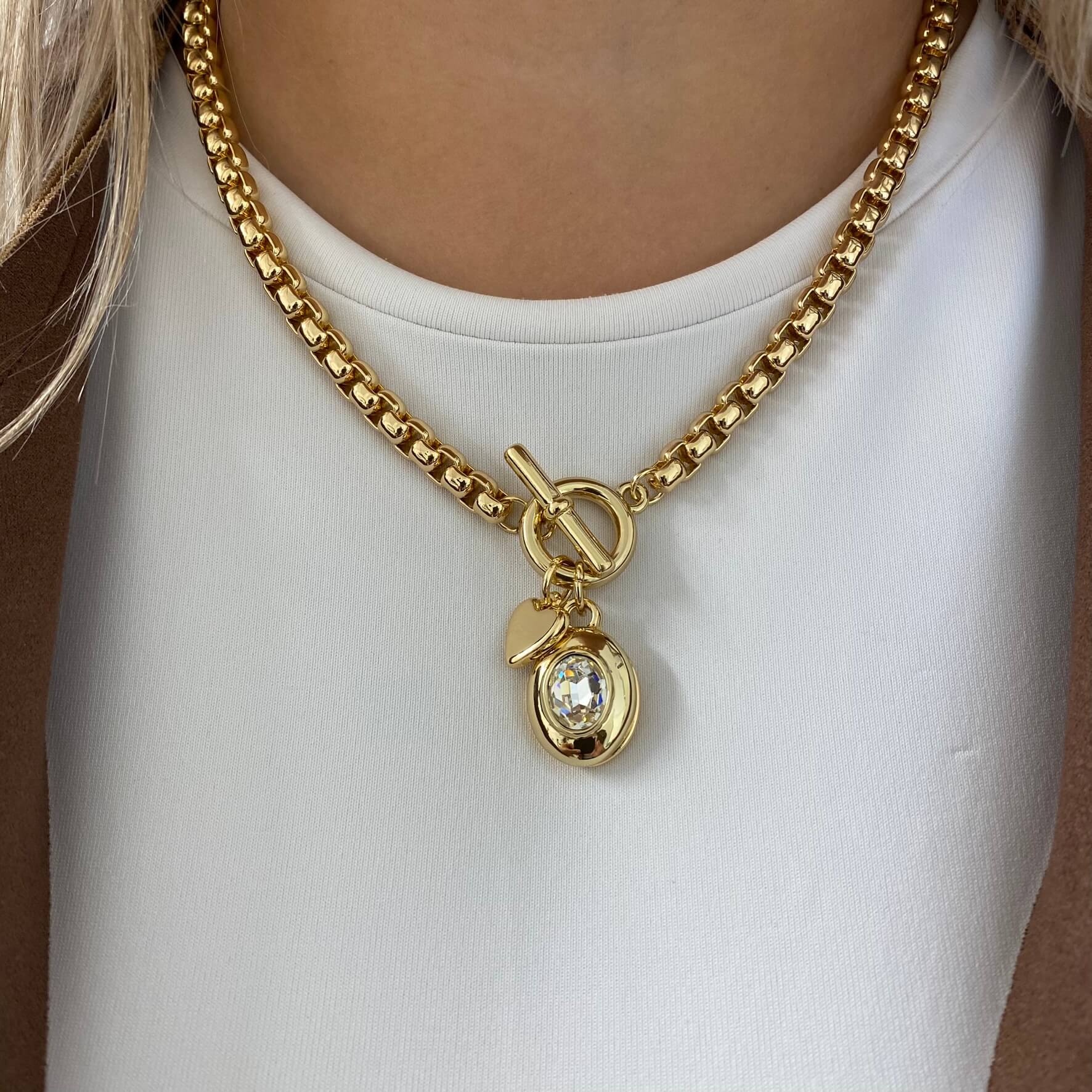 Absolute Gold Chubby Link Oval Pendant Necklace - Clear - Image 3