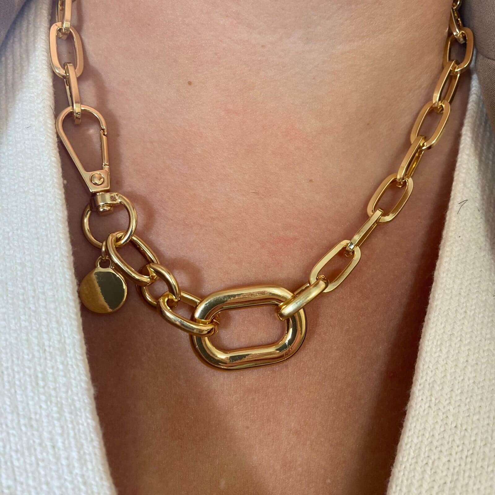 Absolute Gold Chunky Oval Link Necklace - Image 2