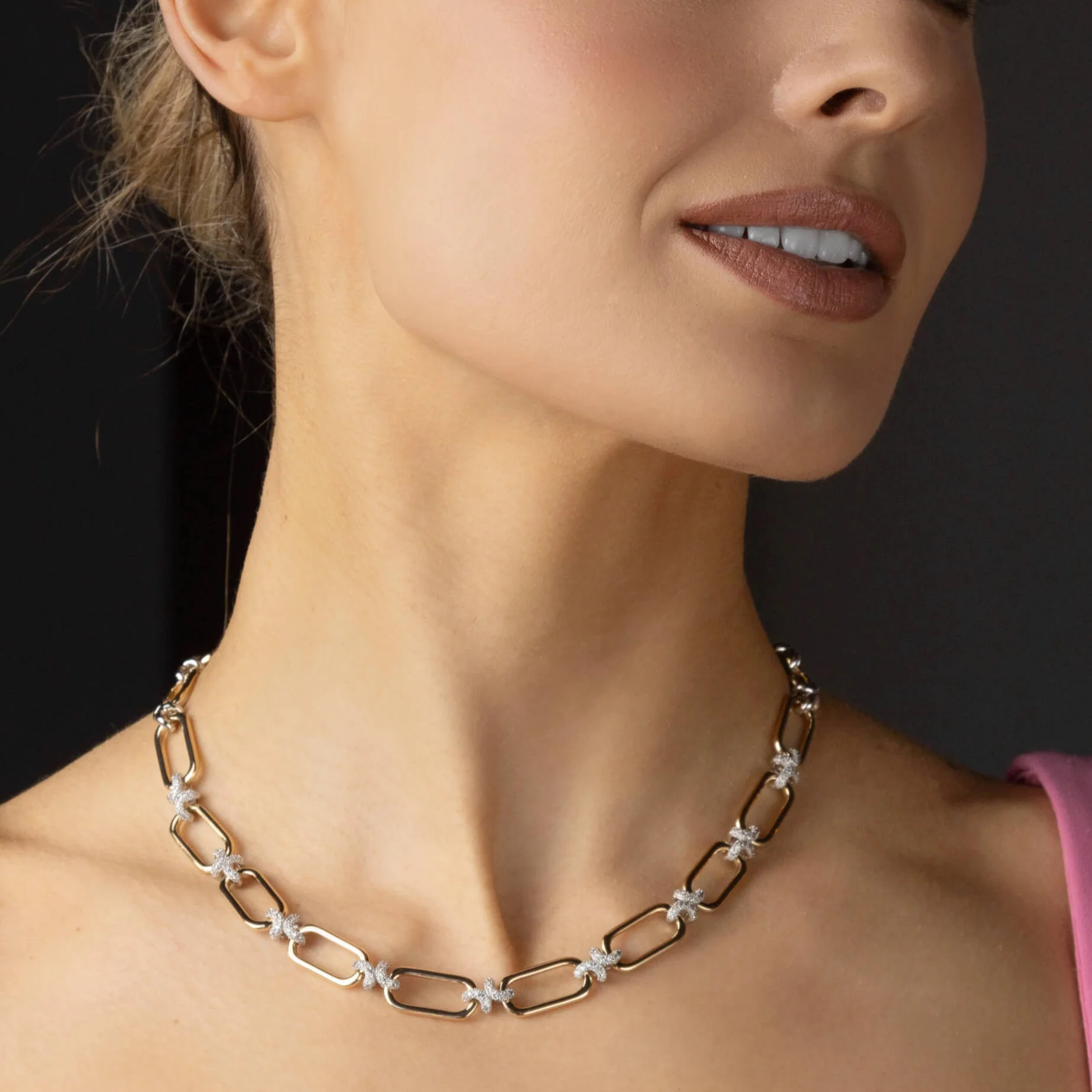 Absolute Gold Oval Link Crystal Kiss Necklace - Image 2