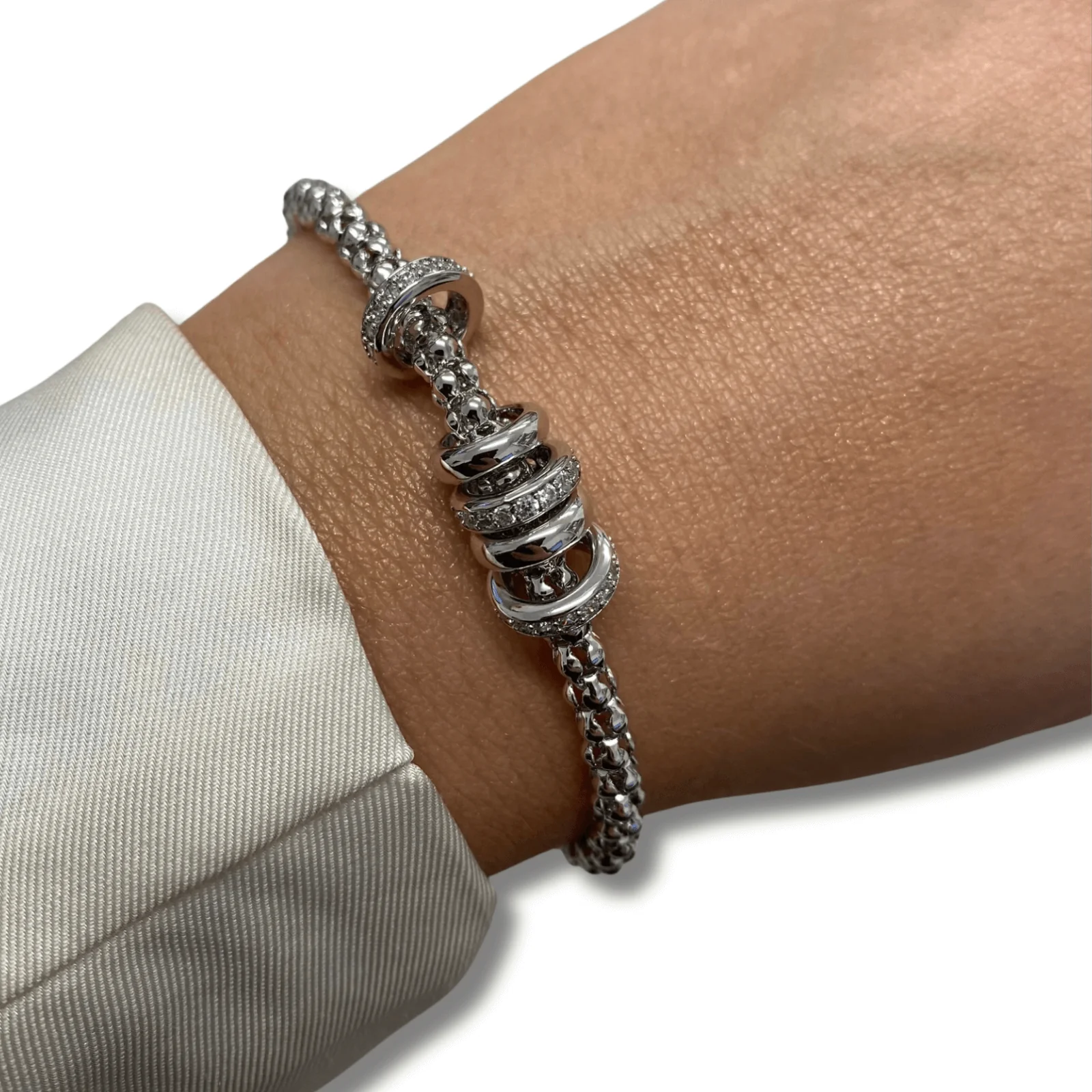 Absolute Silver Round Link Crystal Rings Magnetic Bracelet - Image 2