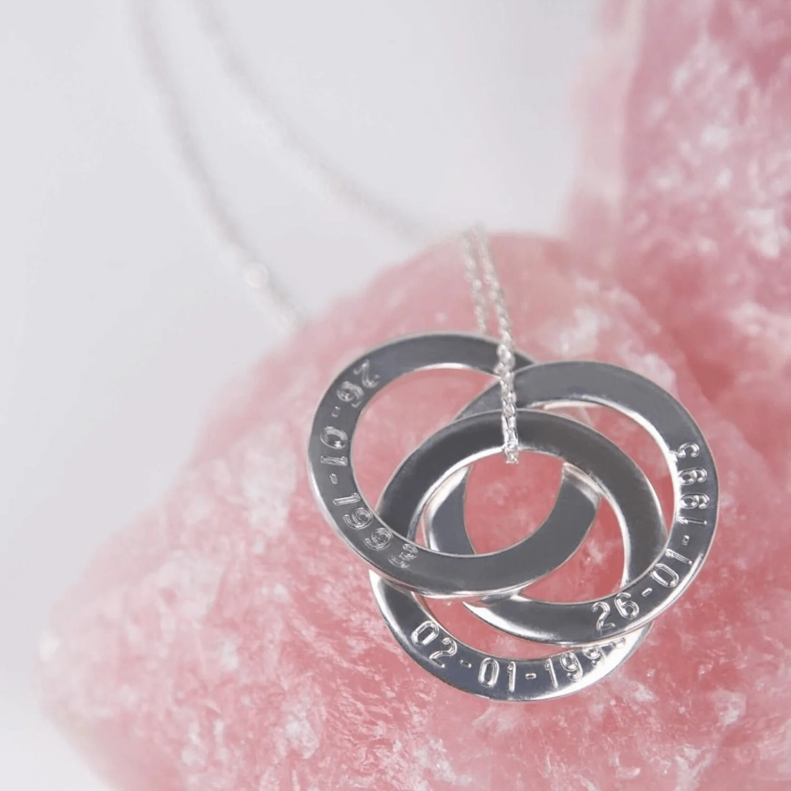 BeJeweled Bespoke Silver Interlinked Circles Pendant & Chain - Image 2