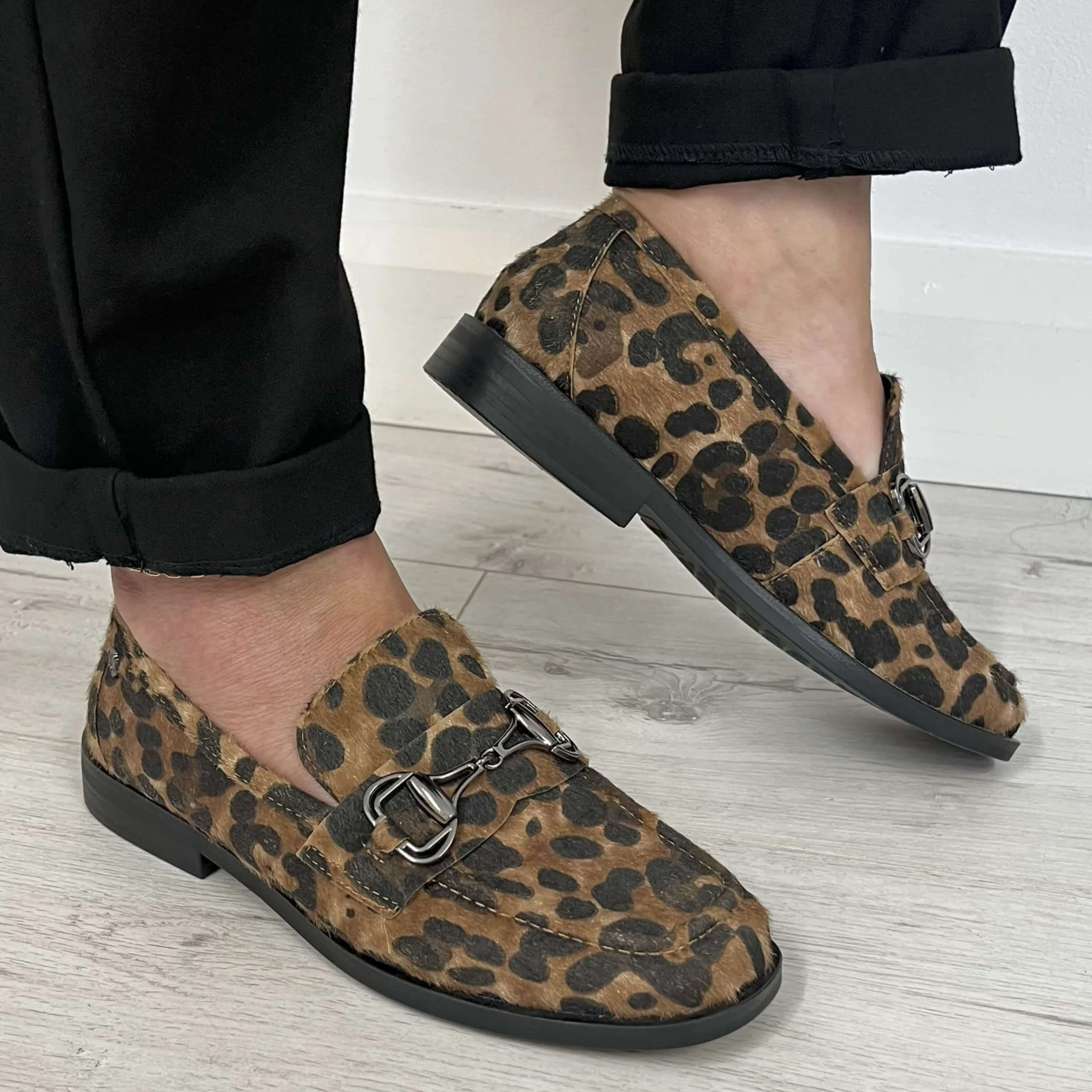 Carmela Leopard Patterned Slip On Slim Loafers - Image 6
