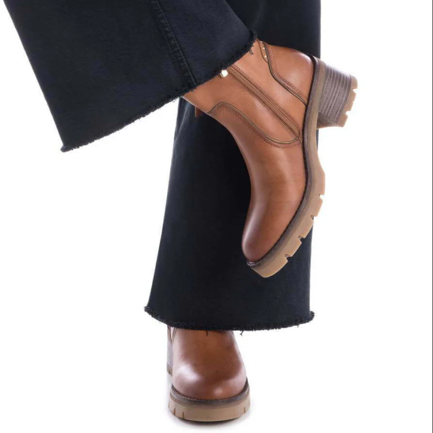 Carmela Tan Leather Block Heel Causal Boots - Image 5