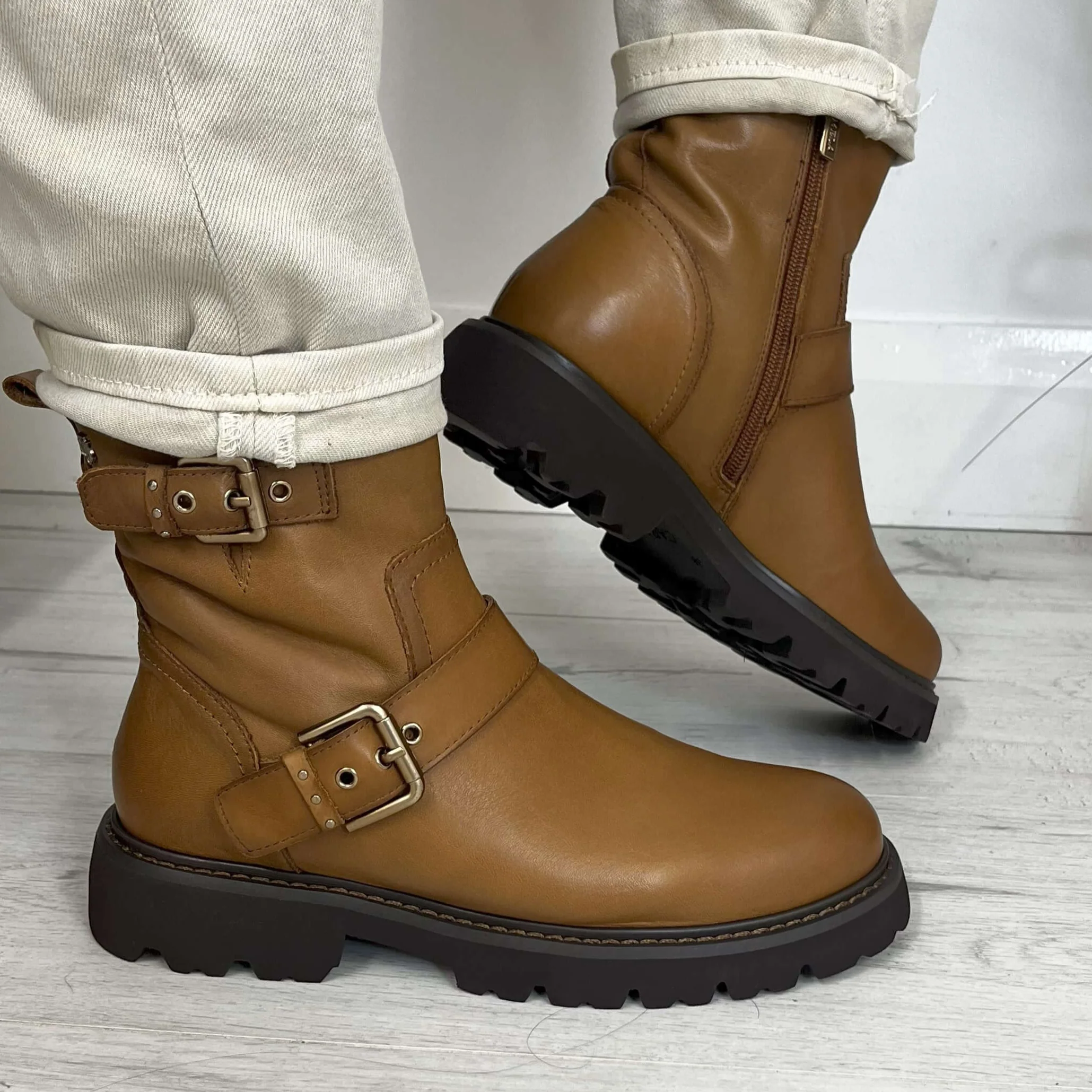 Carmela Tan Leather Flat Causal Boots - Image 6