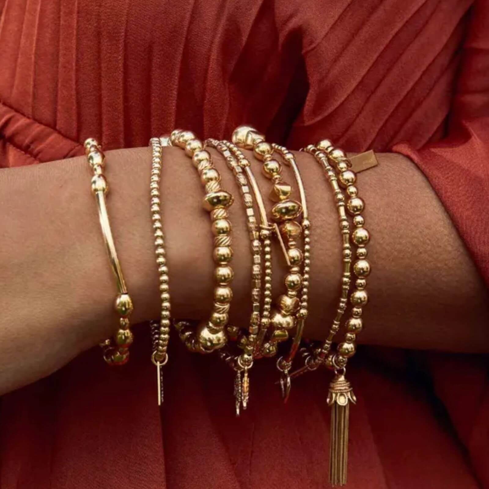 ChloBo Twisted Disc Bracelet - Gold - Image 2