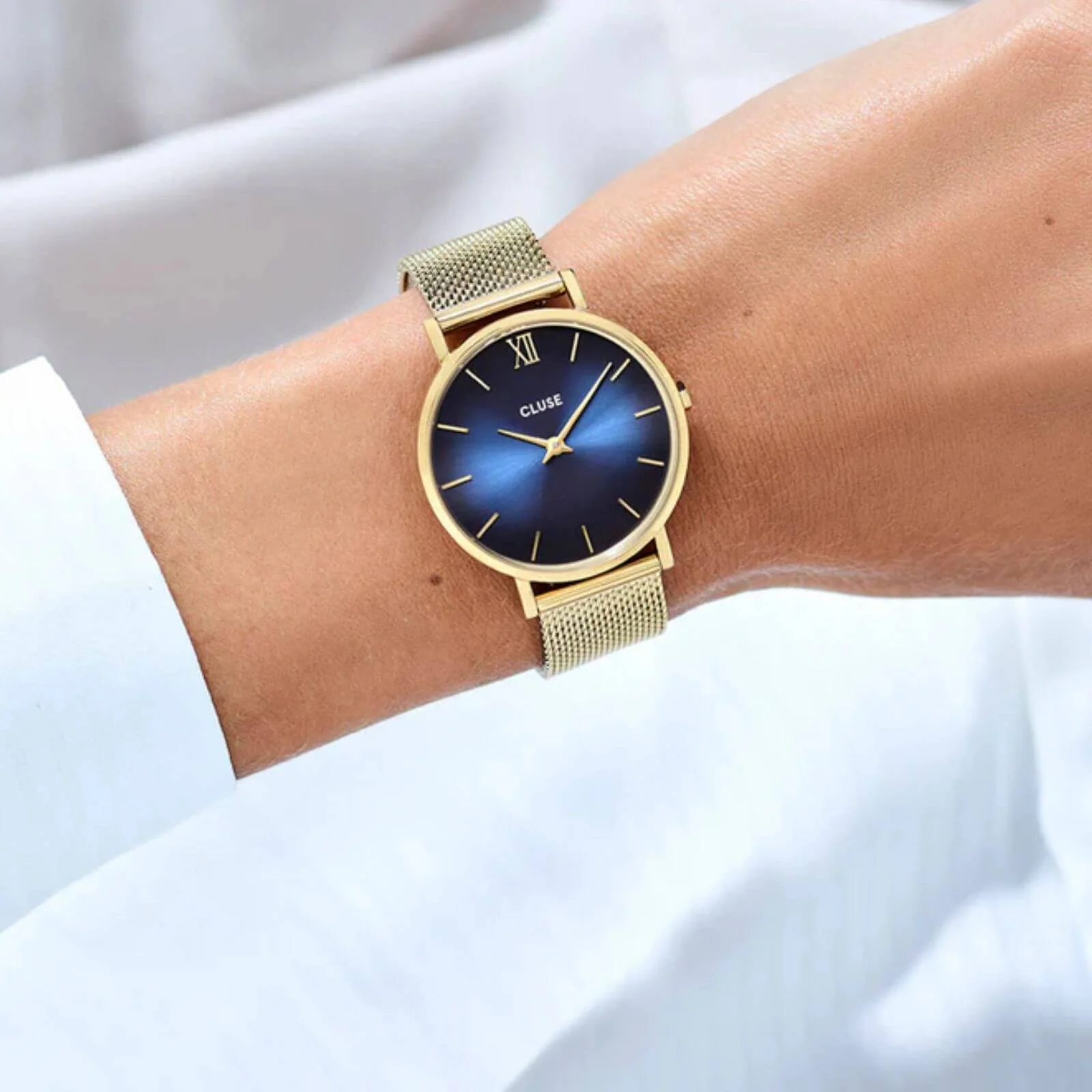 Cluse Minuit Gold Mesh Watch - Dark Blue - Image 4