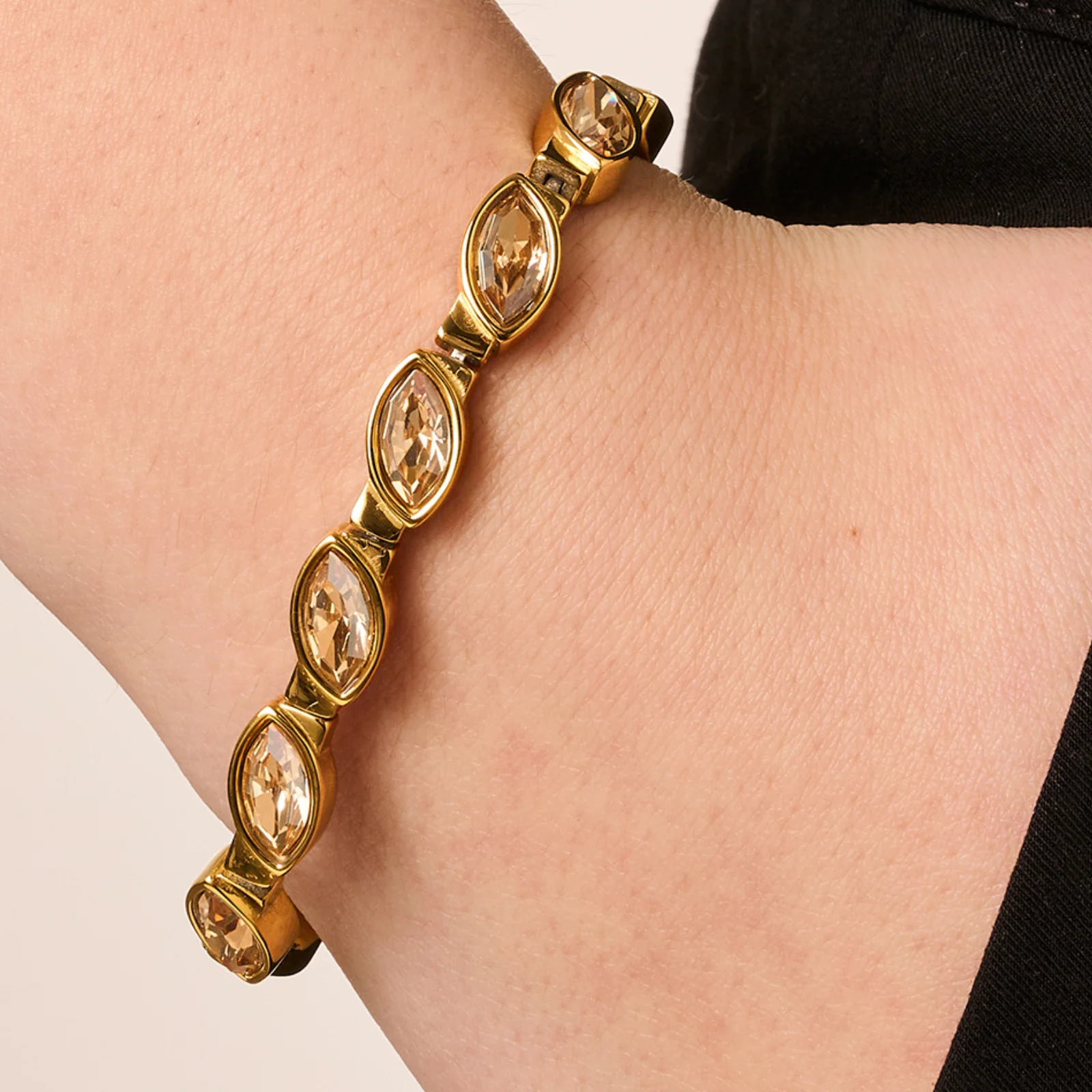 DYRBERG/KERN Celtis Gold Bracelet - Golden - Image 2