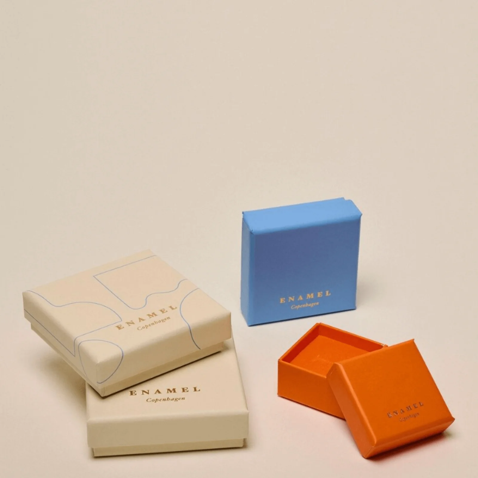 ENAMEL Copenhagen Gold Lola Bold Bracelet - Daisy - Image 2