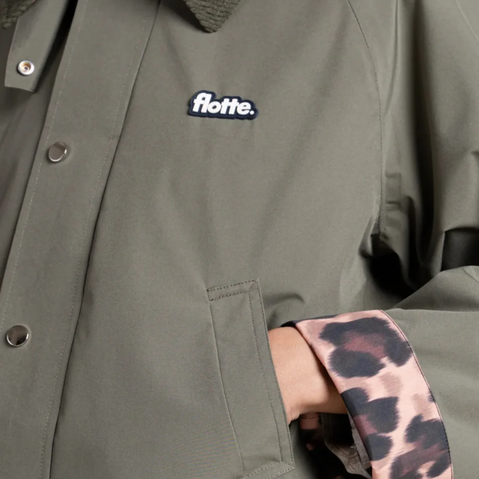 Flotte Archives Khaki Waterproof Barn Jacket - Image 3
