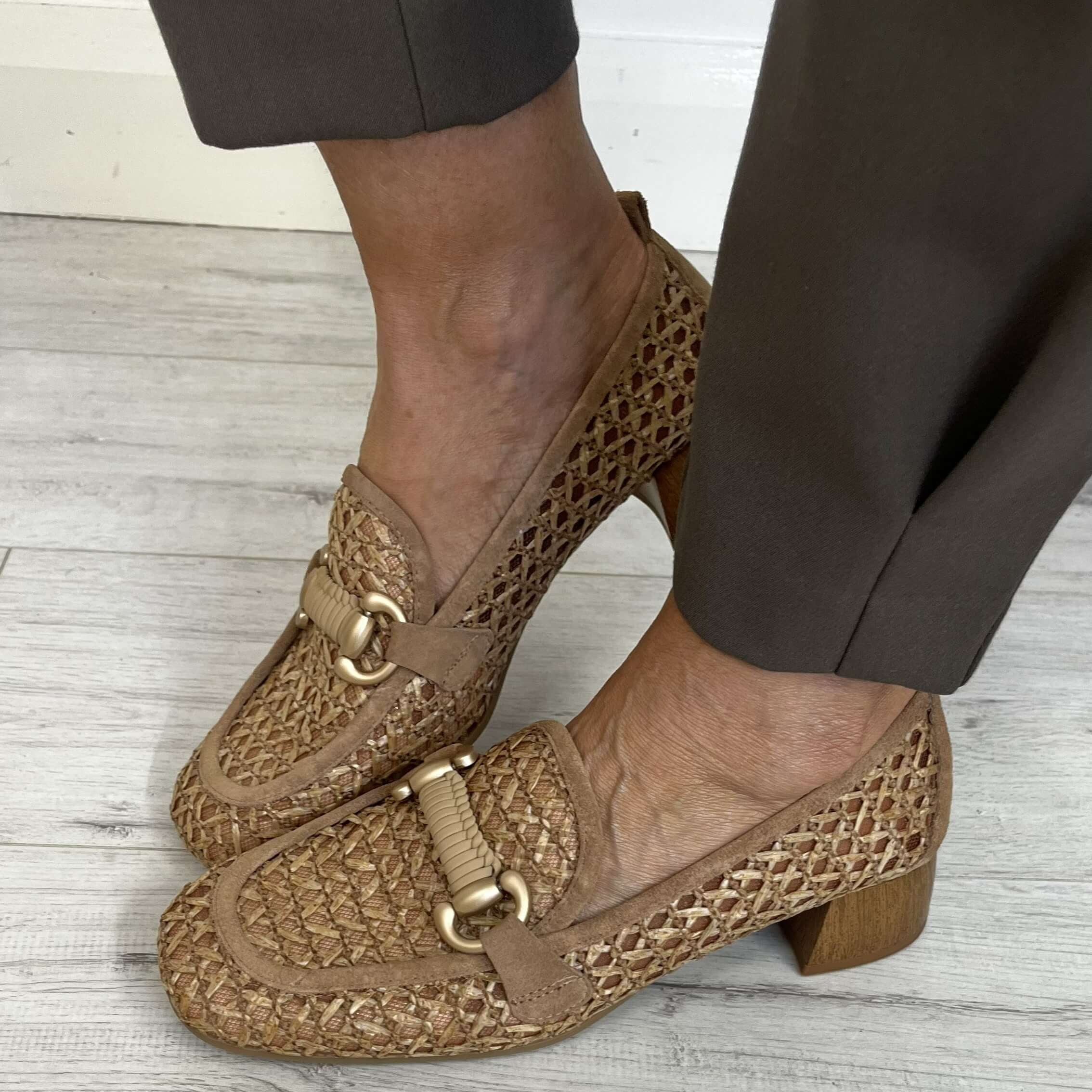 Hispanitas Almond Woven Small Heel Shoes - Image 4