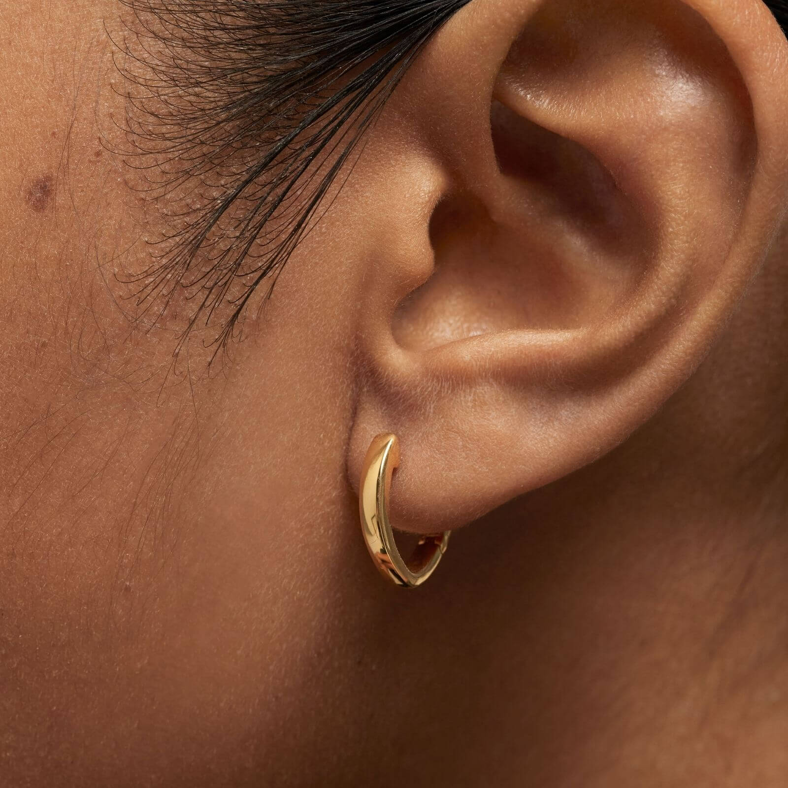 PDPAOLA Duke Gold Hoop Earrings - Image 2