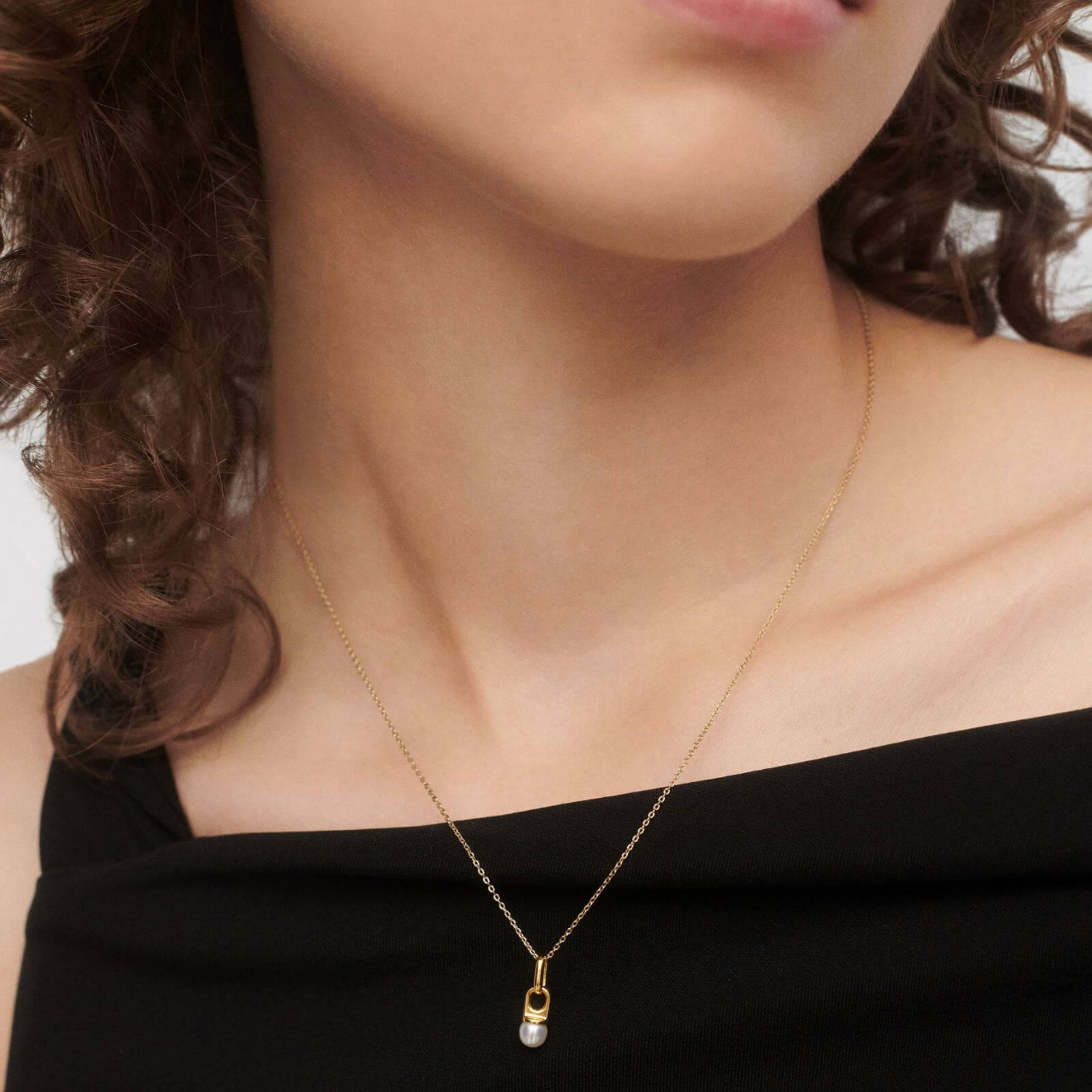 PDPAOLA Gold La Perla Charm & Chain Set - Image 2