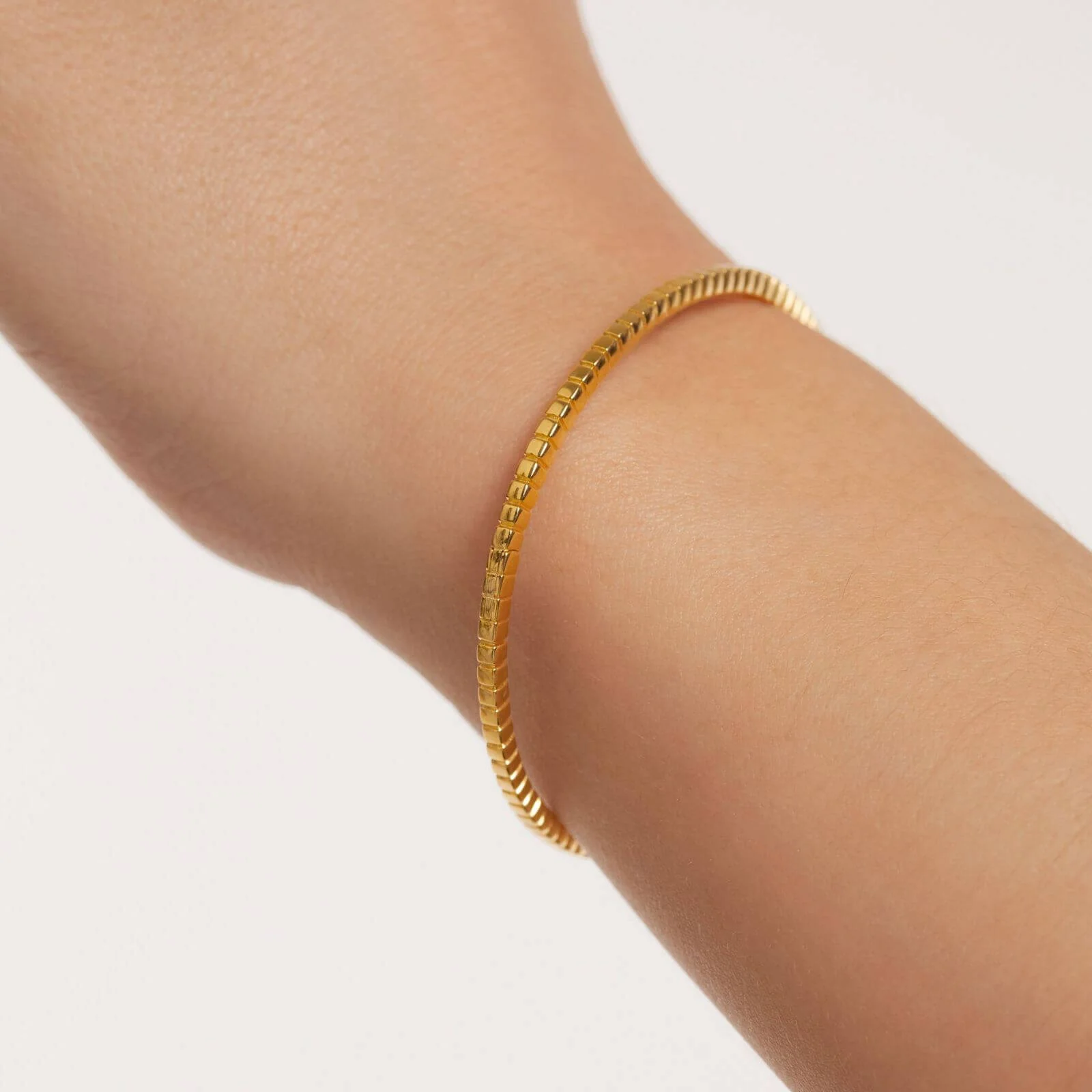PDPAOLA Gold Lea Bangle - Image 3