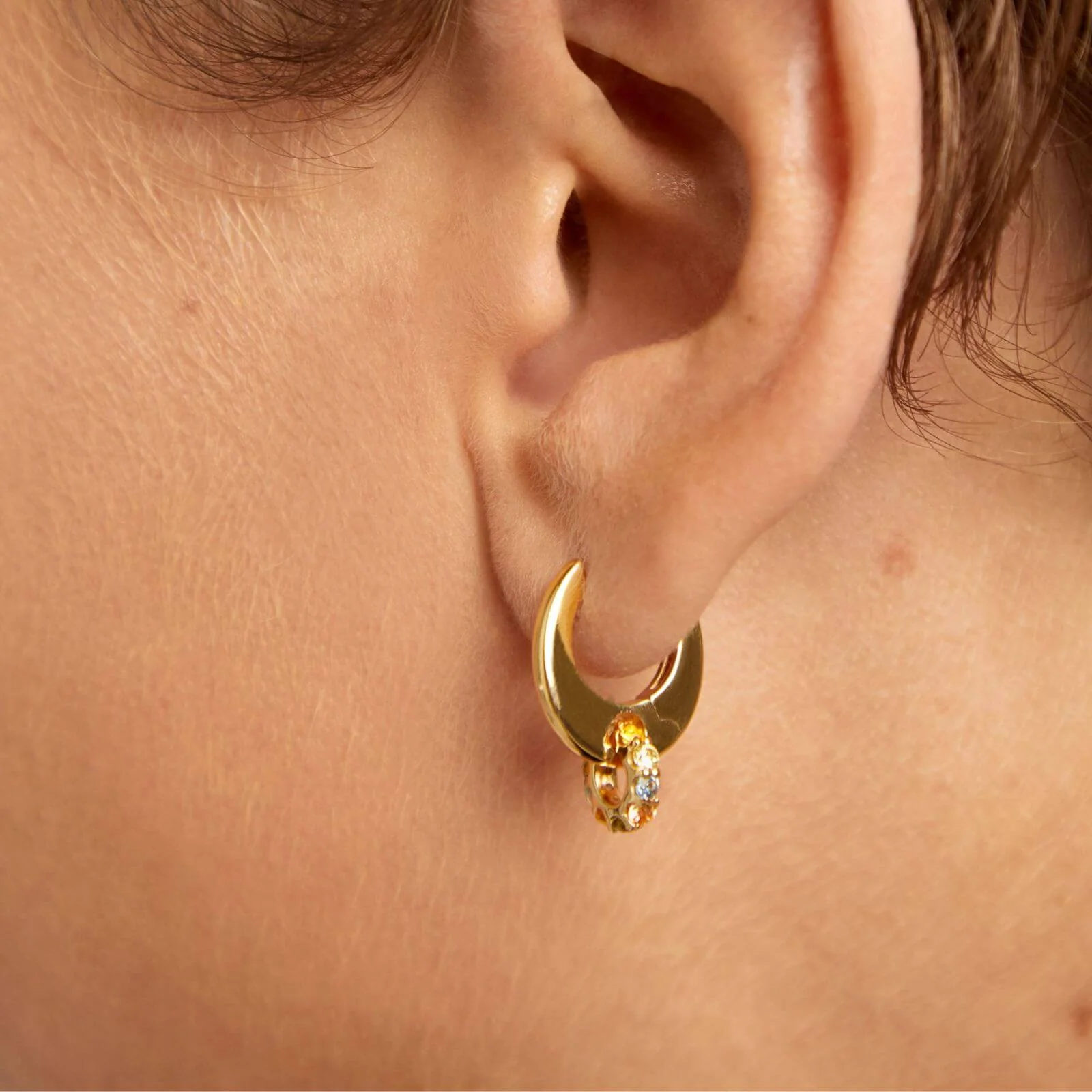 PDPAOLA Gold Rainbow Spin Hoop Earrings - Image 2