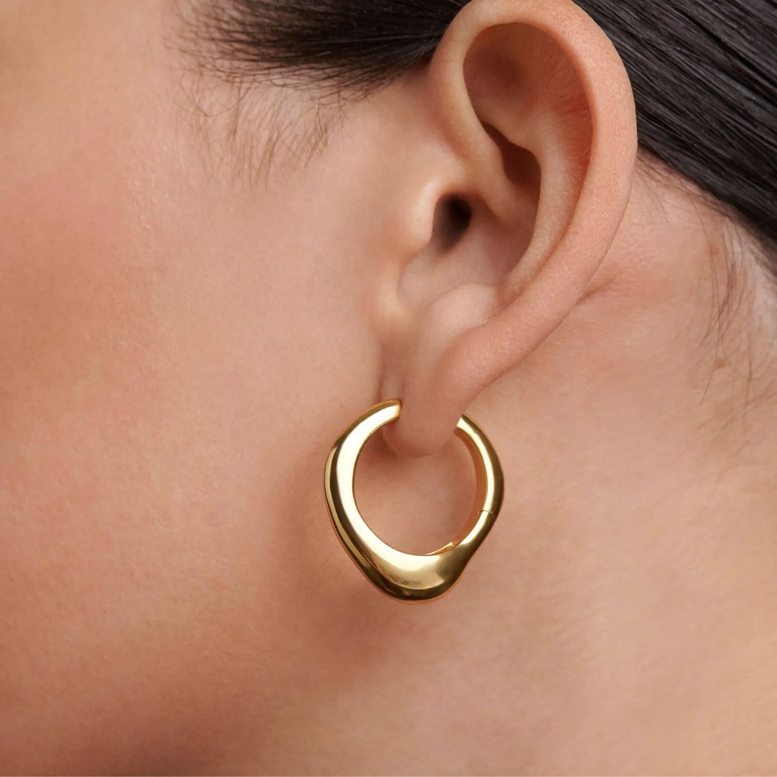 PDPAOLA Gold Riba Hoop Earrings - Image 2