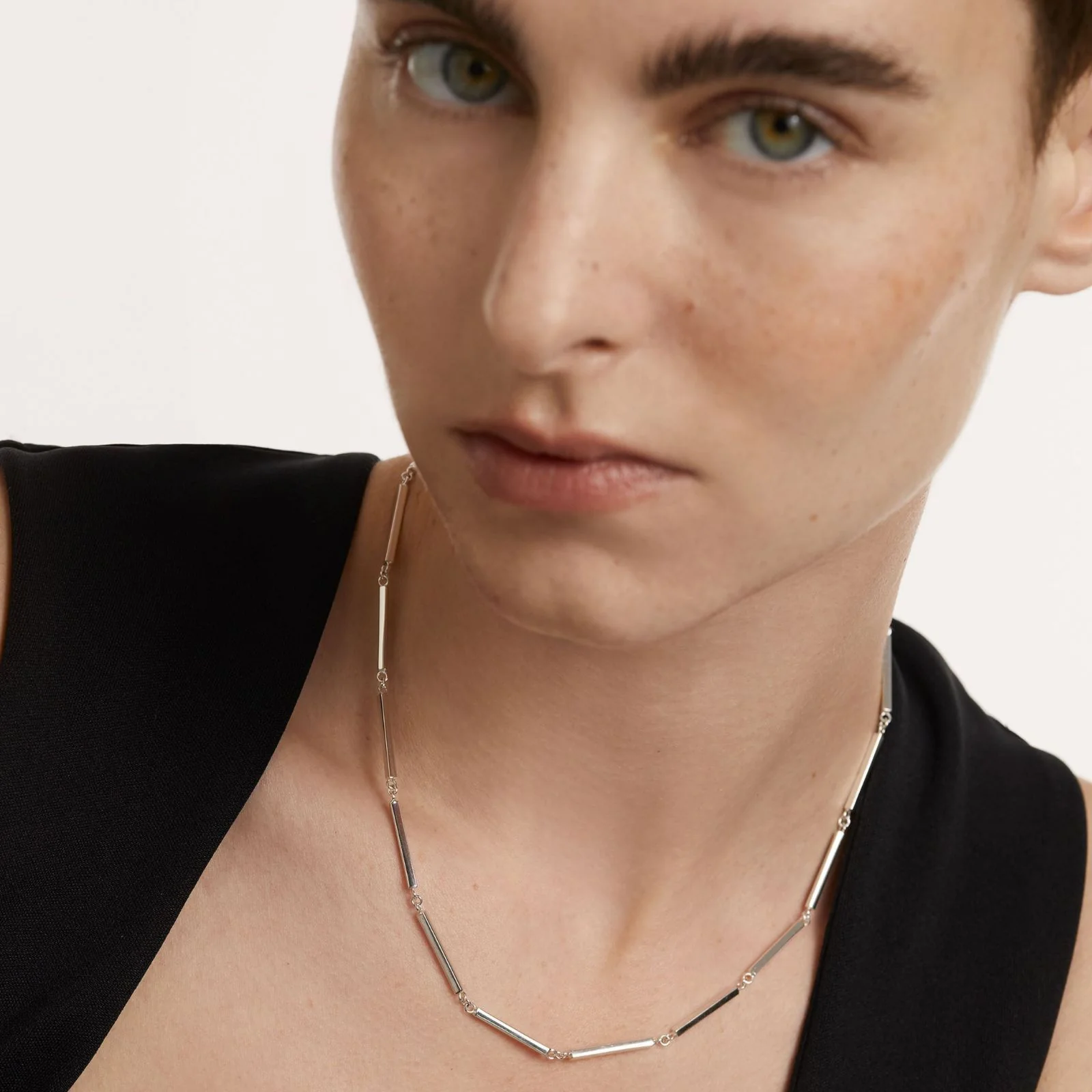 PDPAOLA Silver Bar Chain Necklace - Image 3