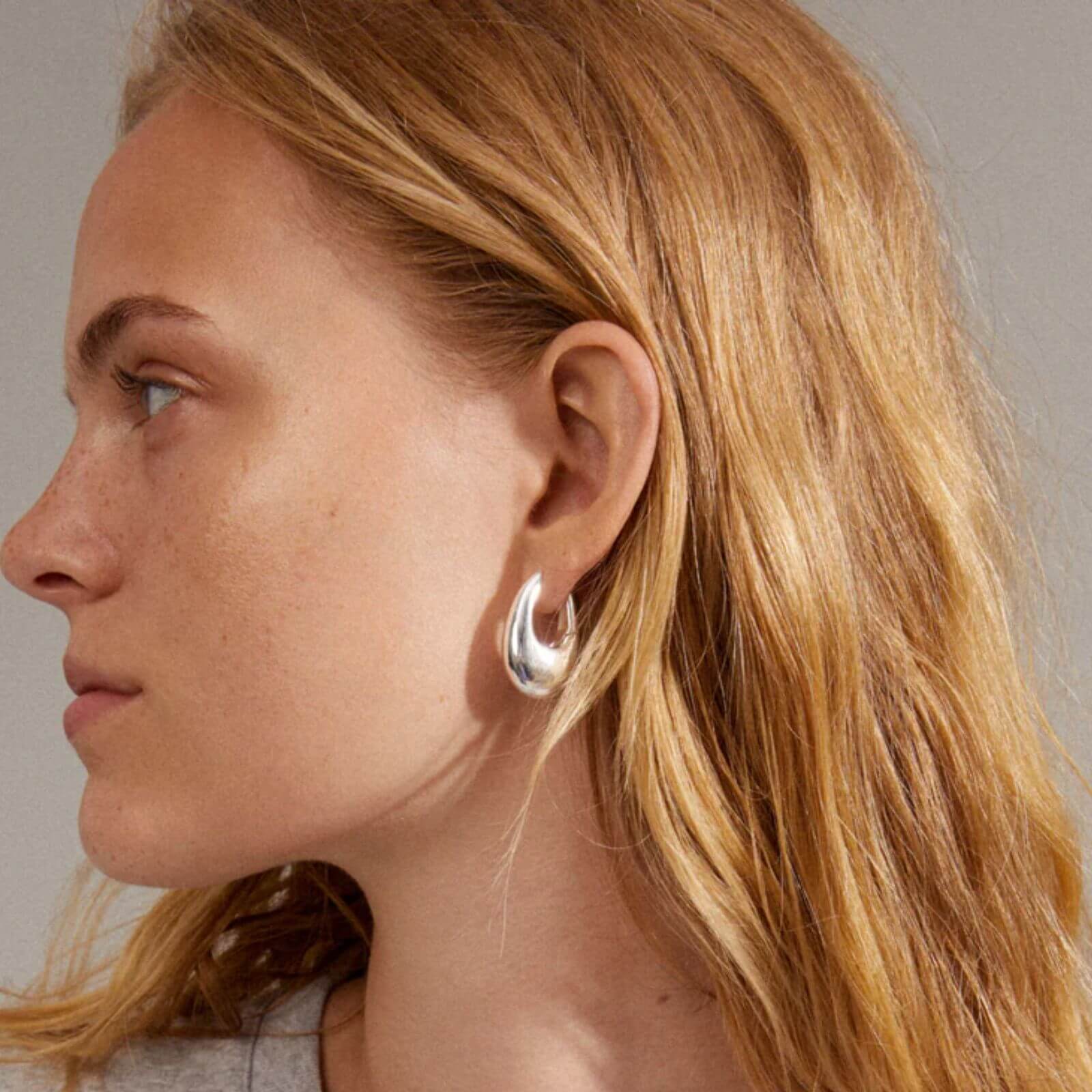 Pilgrim Autumn Silver Chunky Retro Hoop Earrings - Image 2