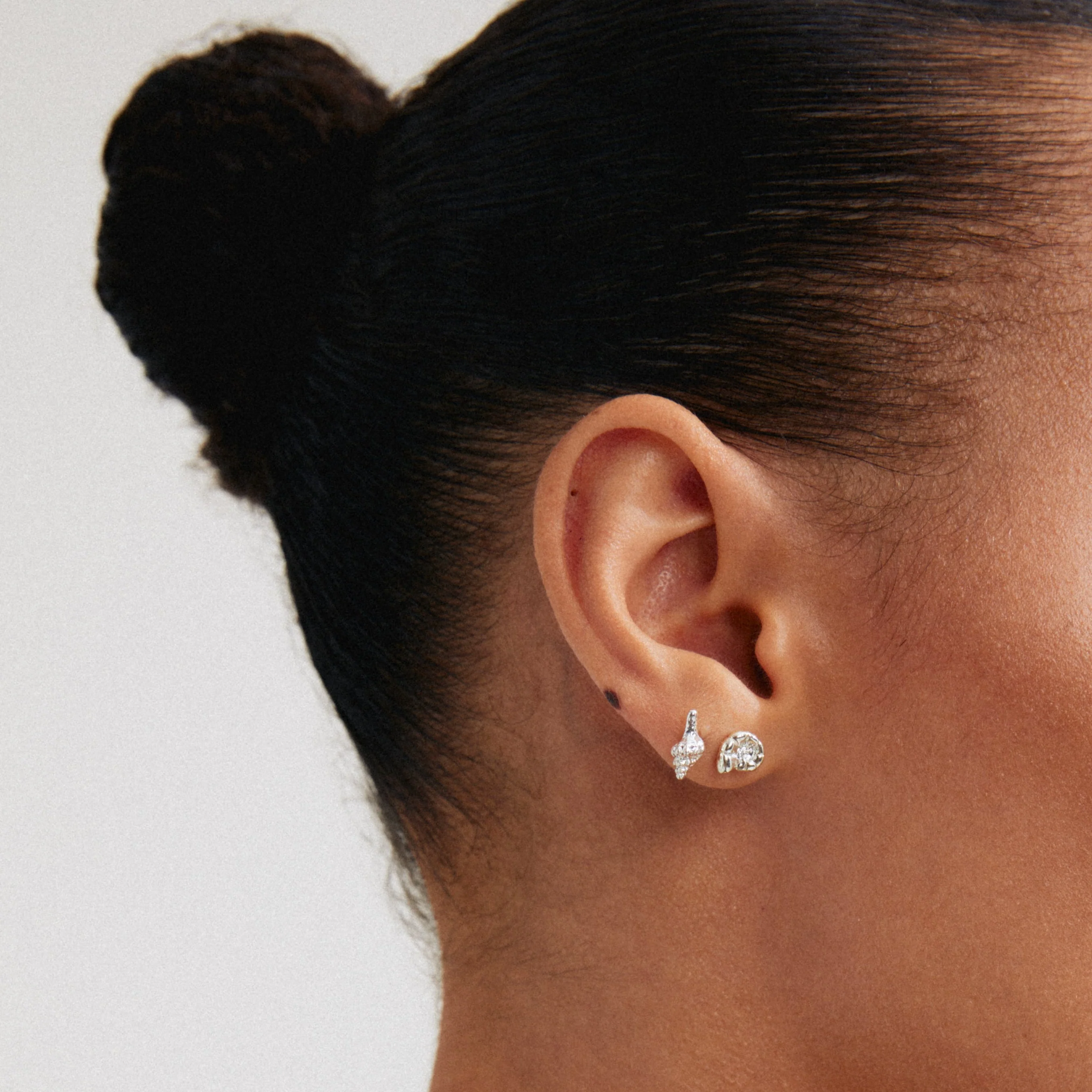 Pilgrim Force Silver Shell Stud Earring Set - Image 2