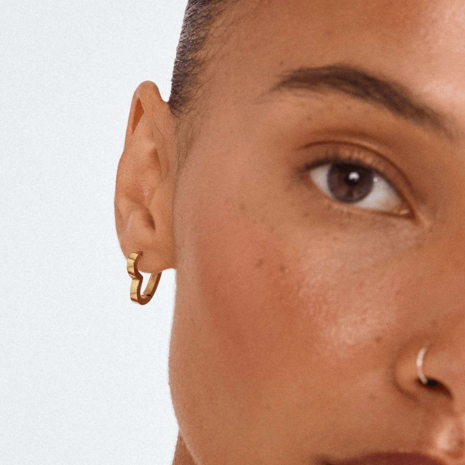 Pilgrim Gold Ivarin Heart Hoop Earrings - Image 2