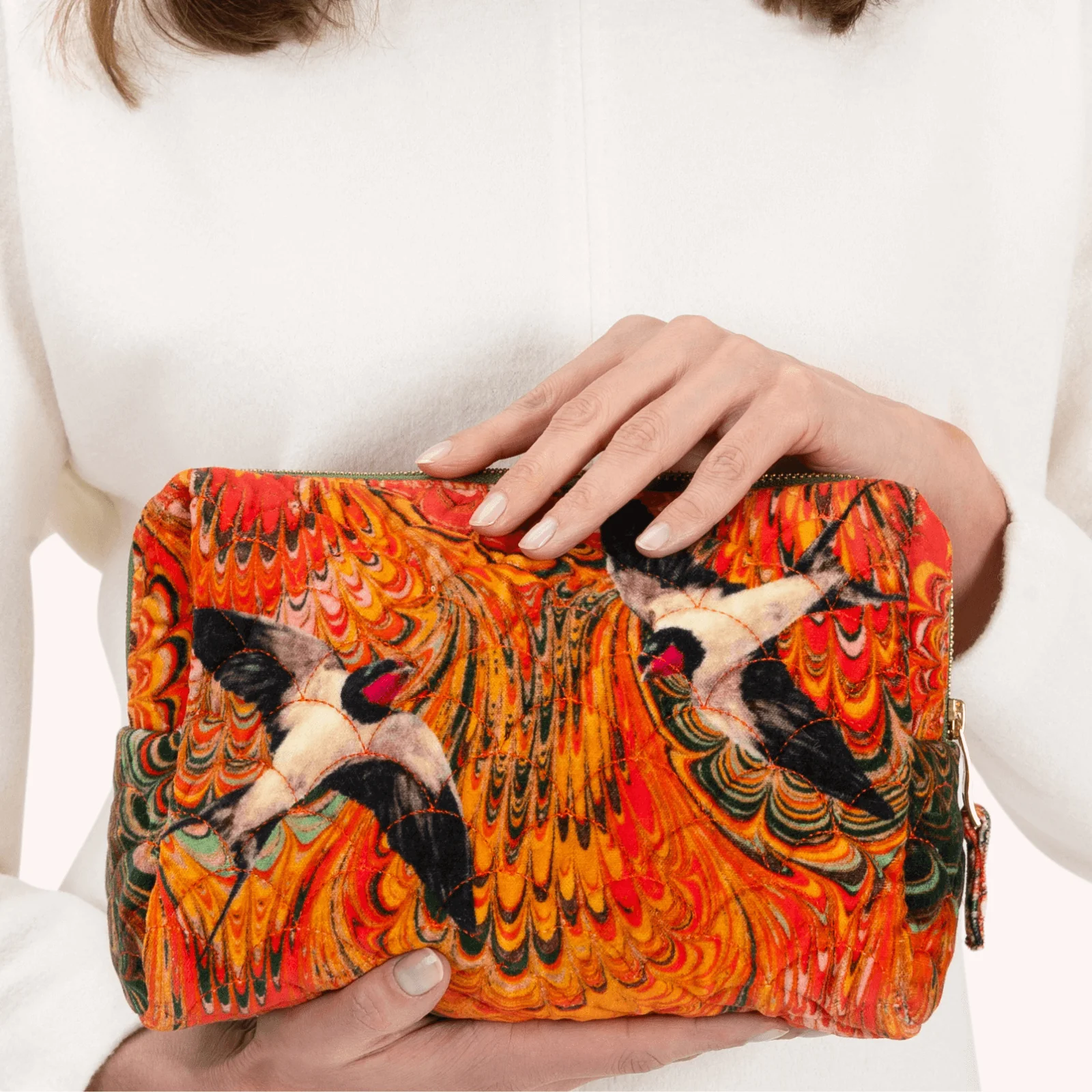 Powder Marbled Swallow Quilted Velvet Wash Bag - Image 2
