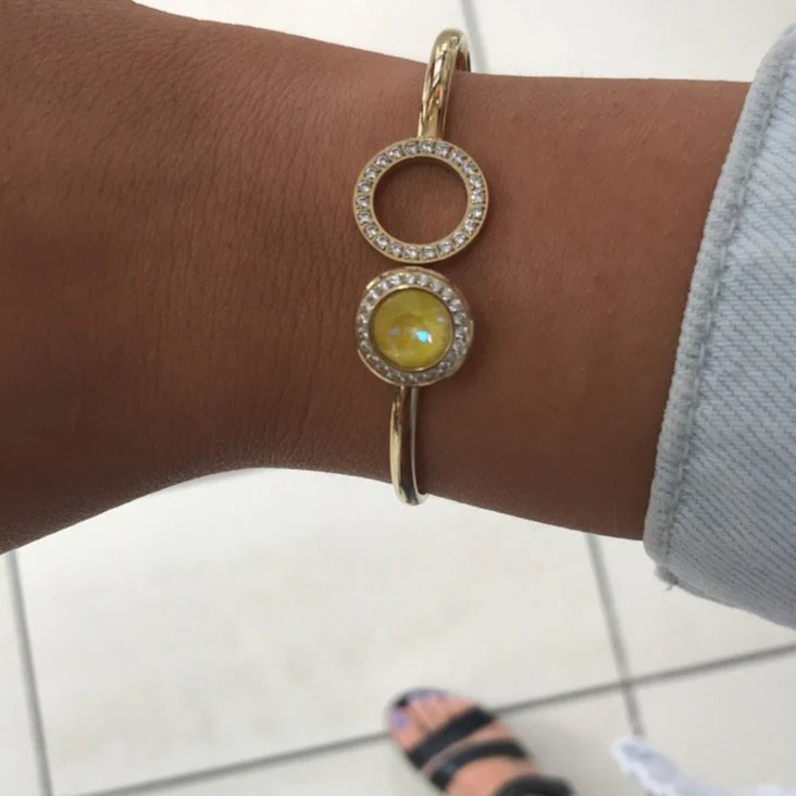 Qudo Cassine Gold Crystal Bangle - Image 4