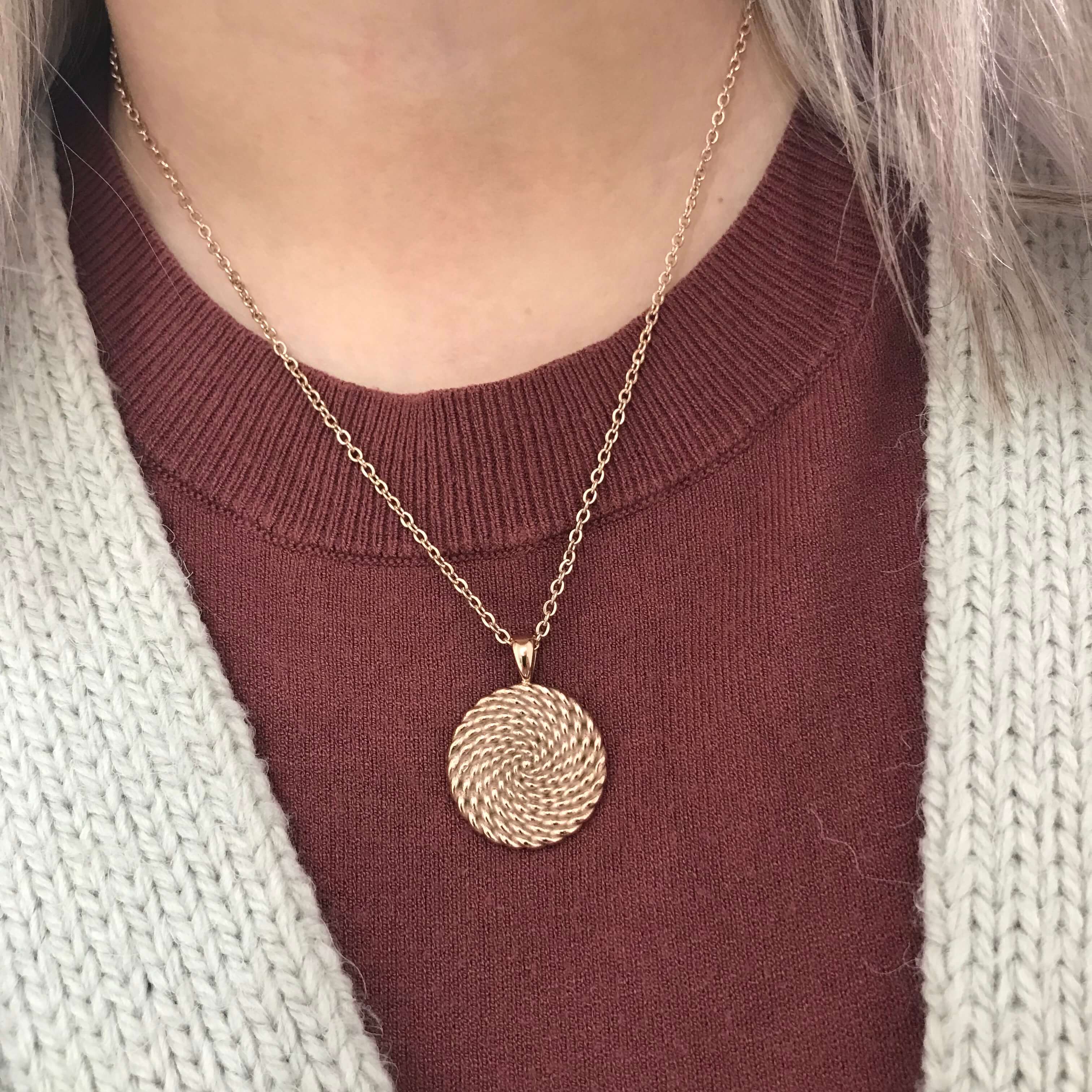 Qudo Vaiano Necklace - Rose Gold - Image 3
