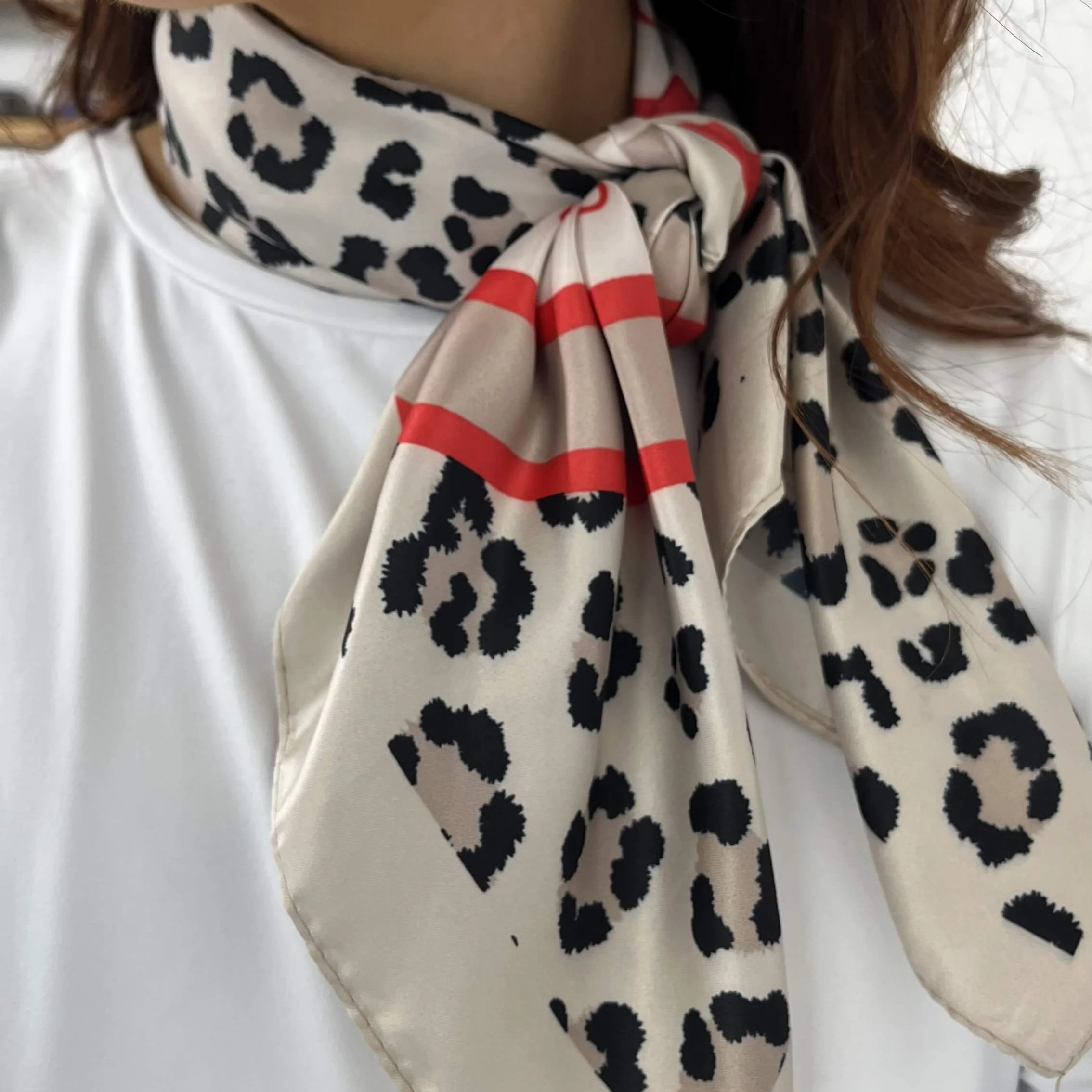 Red & Beige Leopard Pattern Neck Scarf - Image 4