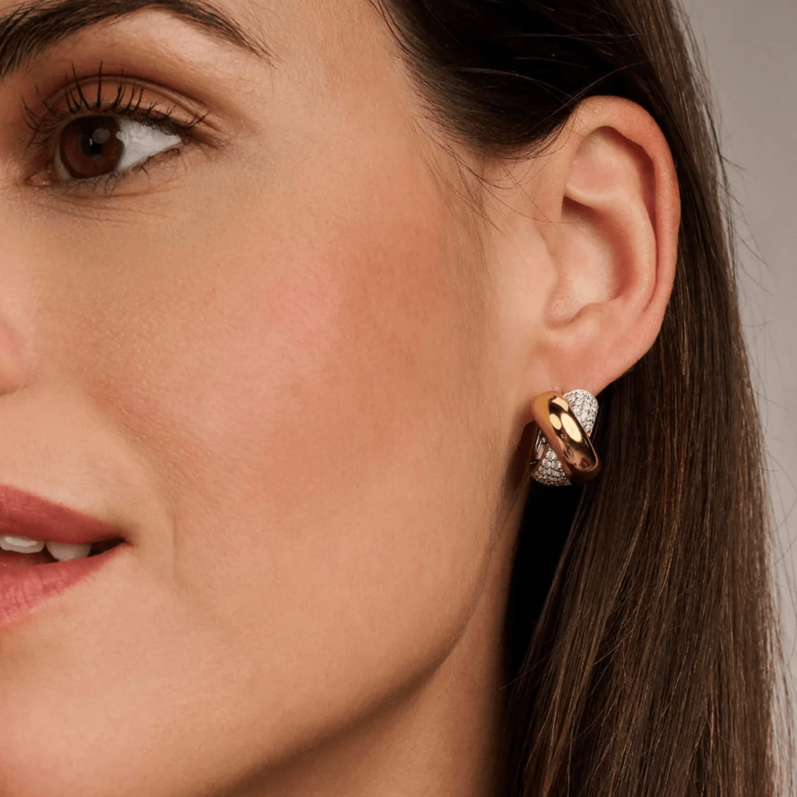 Ti Sento Gold Crossover Huggie Hoop Earrings - Image 3