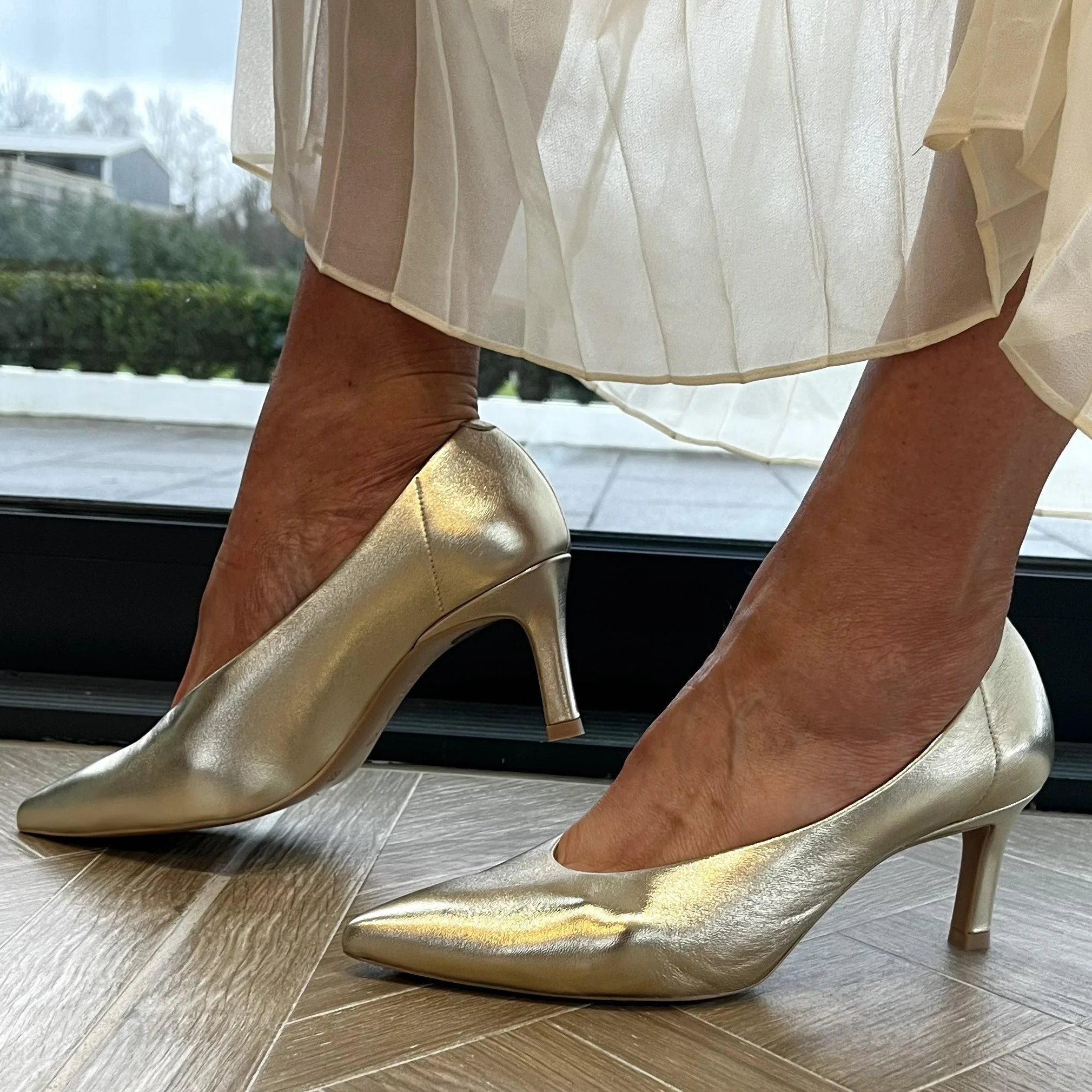 Unisa Lenis Gold Leather Mid Heel Court Shoes - Image 3