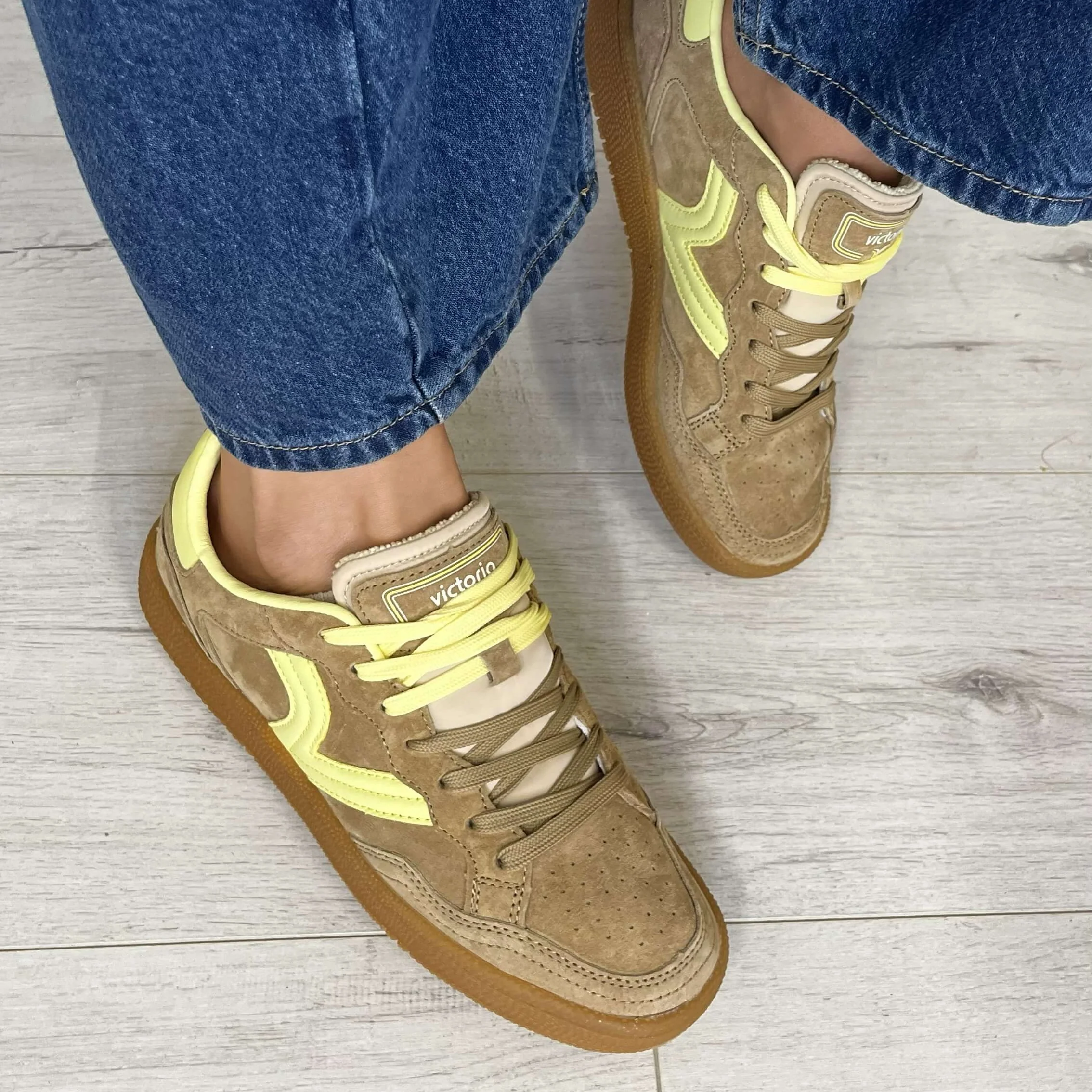 Victoria Smash Beige Suede Sneakers - Lime - Image 4