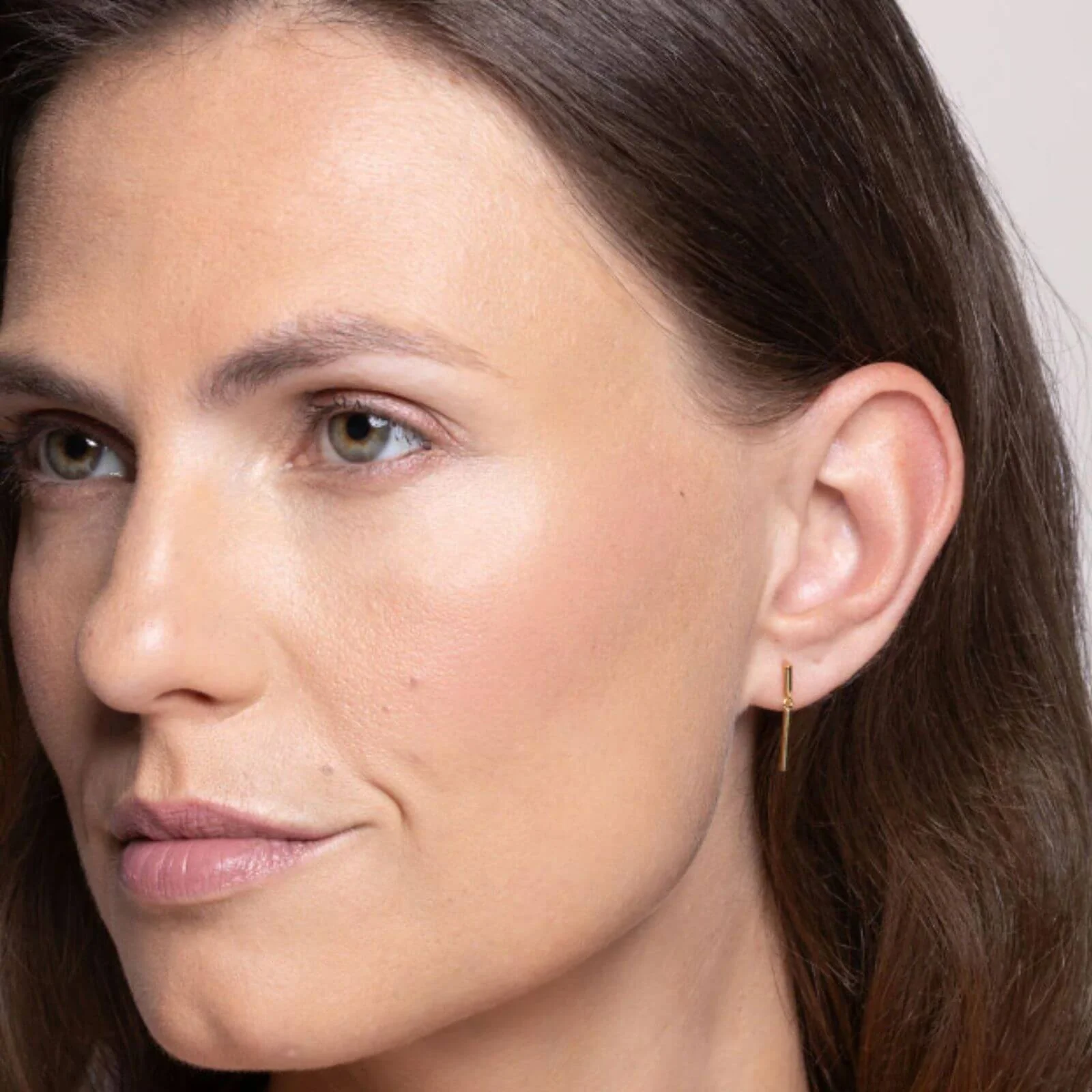 Vurchoo Ireland Gold Bar Drop Earrings - Image 3