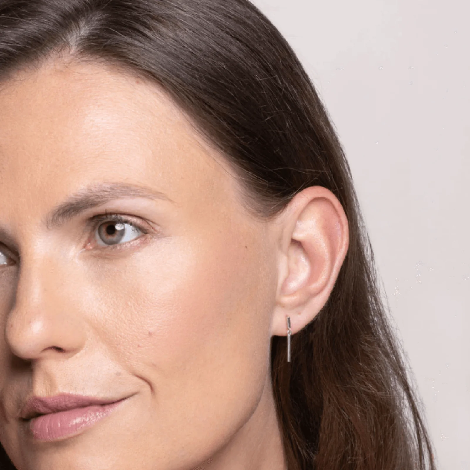 Vurchoo Ireland Silver Bar Drop Earrings - Image 3