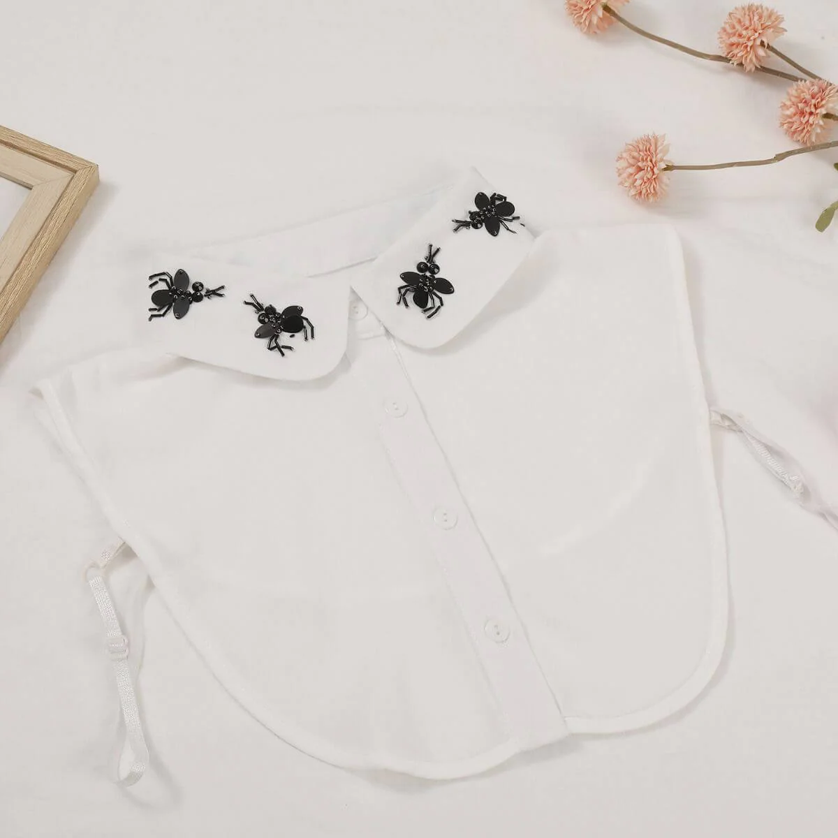 White Beaded Collar - Image 3