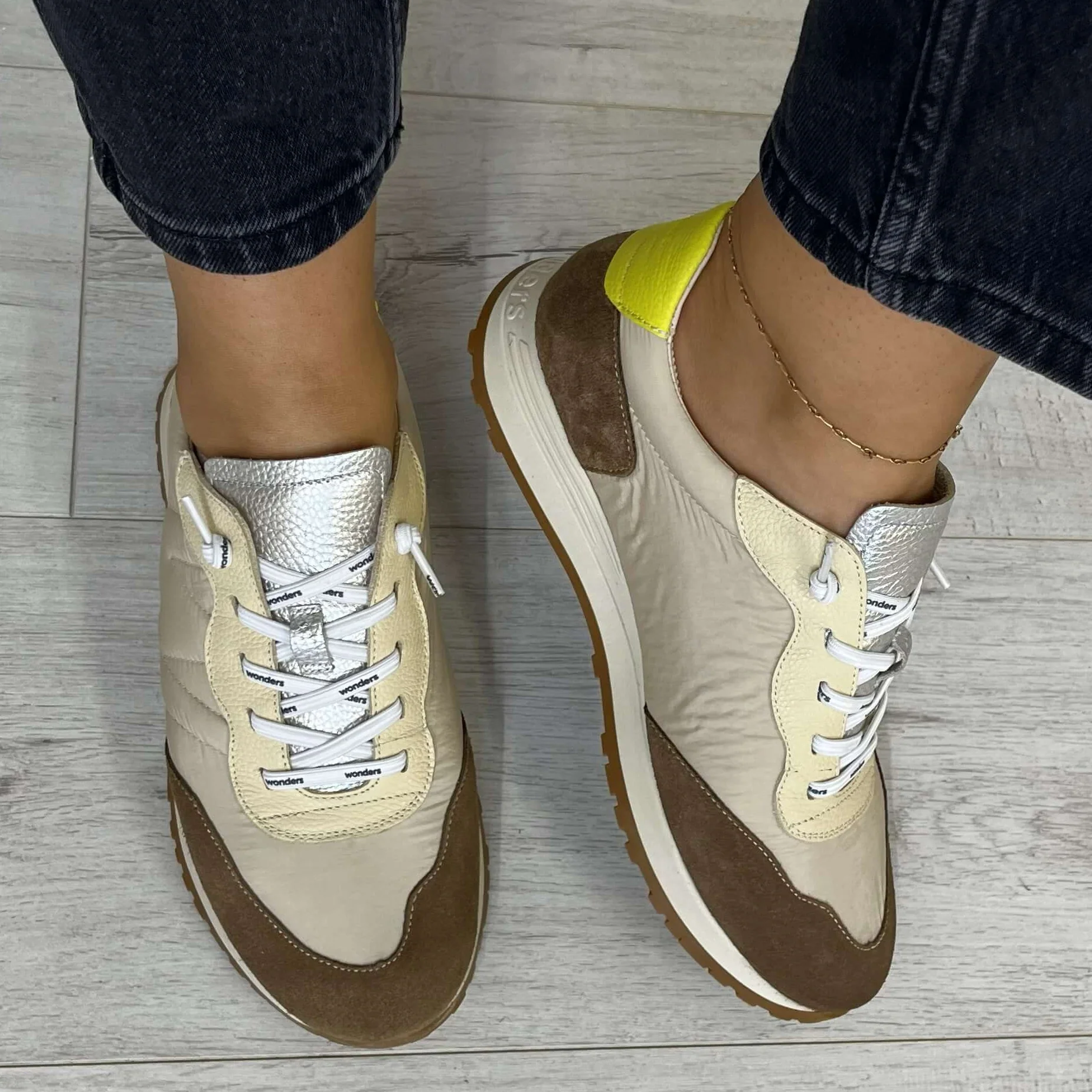 Wonders Brown & Beige Retro Sneakers - Image 4
