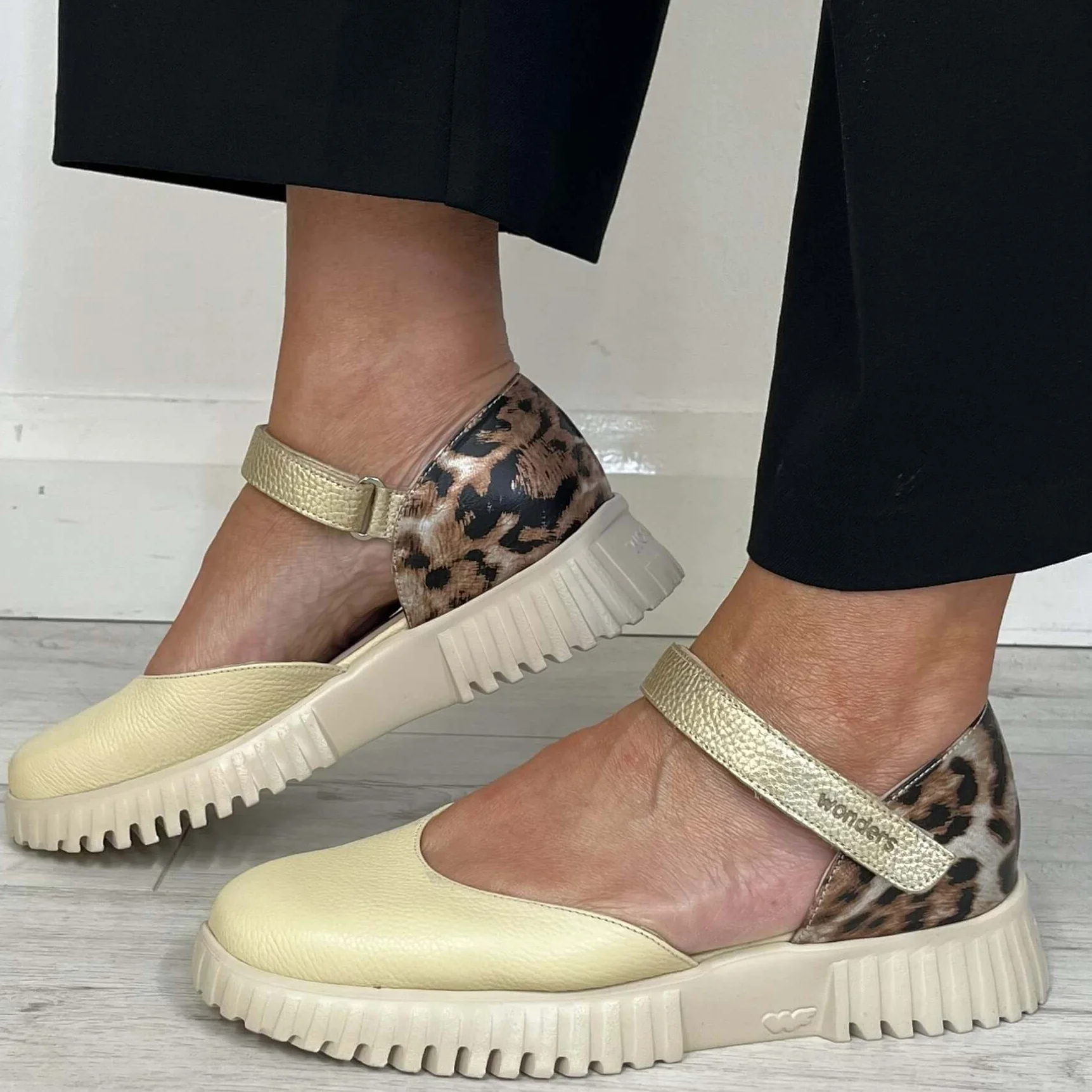Wonders Butter Milk Leather Ankle Strap Shoes - Image 4