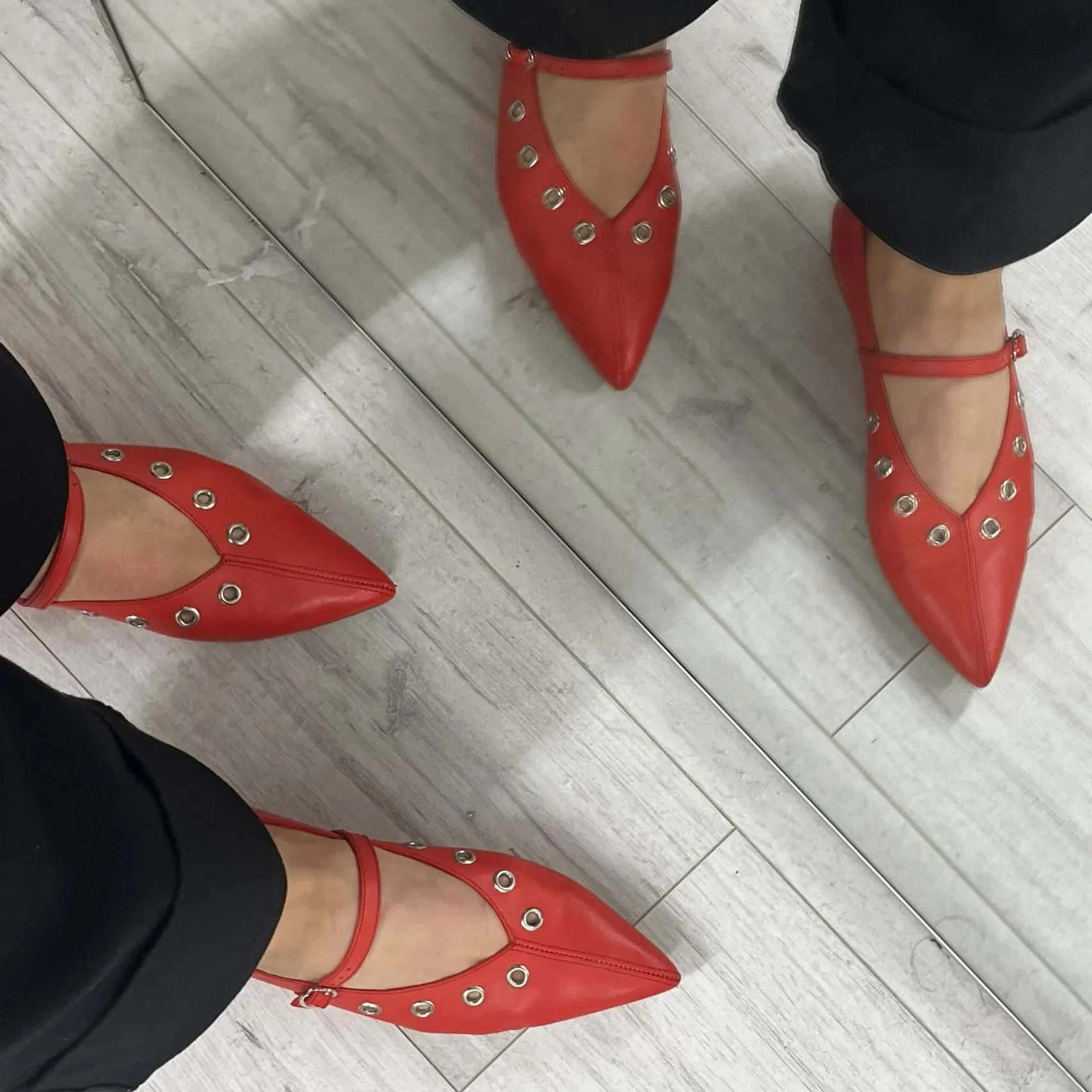 Wonders Red Leather Pointed Toe Pumps - Image 3