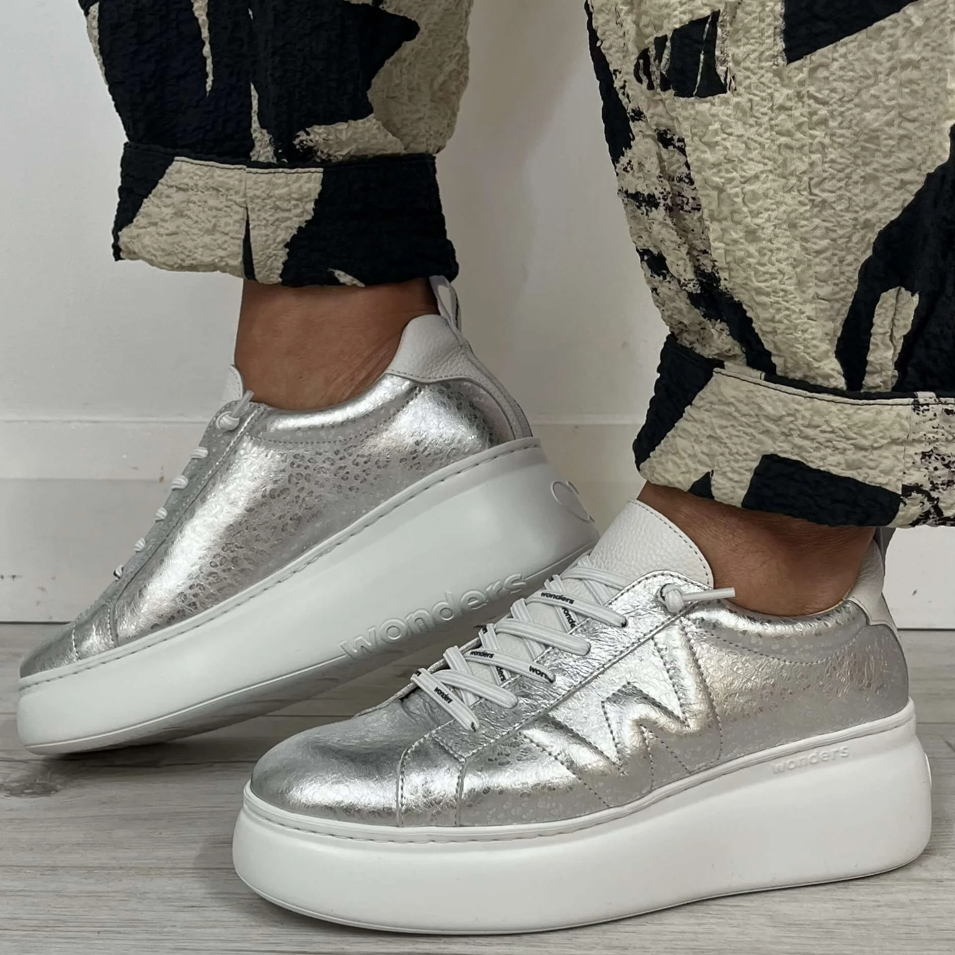 Wonders Silver Leather Dressy Sneakers - Image 3
