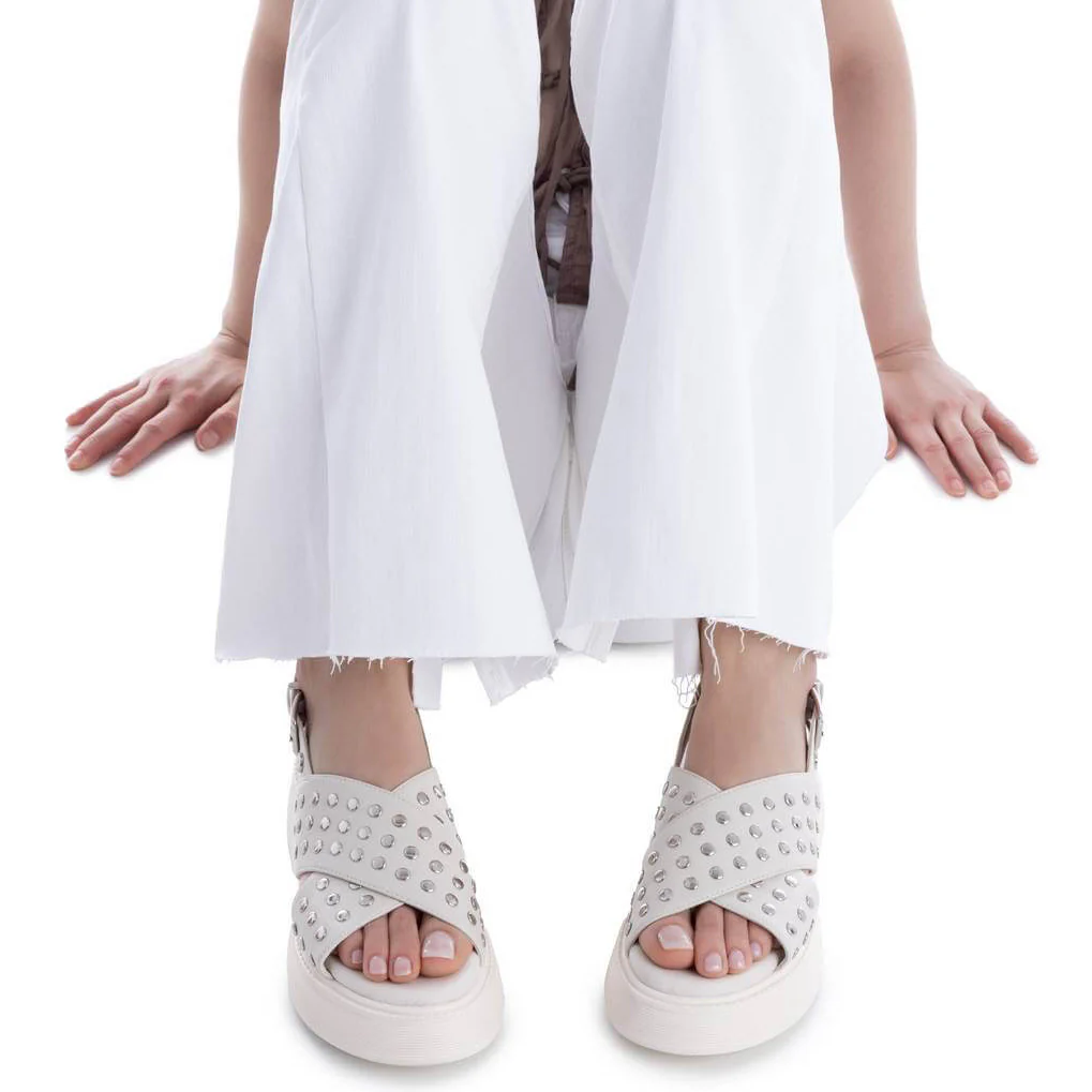 XTI Beige Crossover Strap Sandals - Image 6