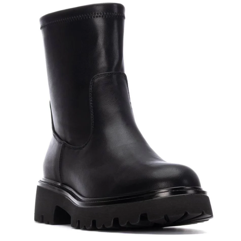 XTI Black Chunky Flat Boots - Image 3