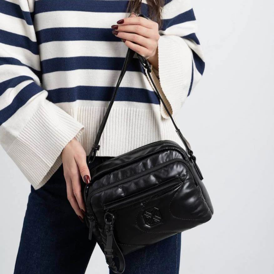 XTI Black Padded Sporty Crossbody Bag - Image 4