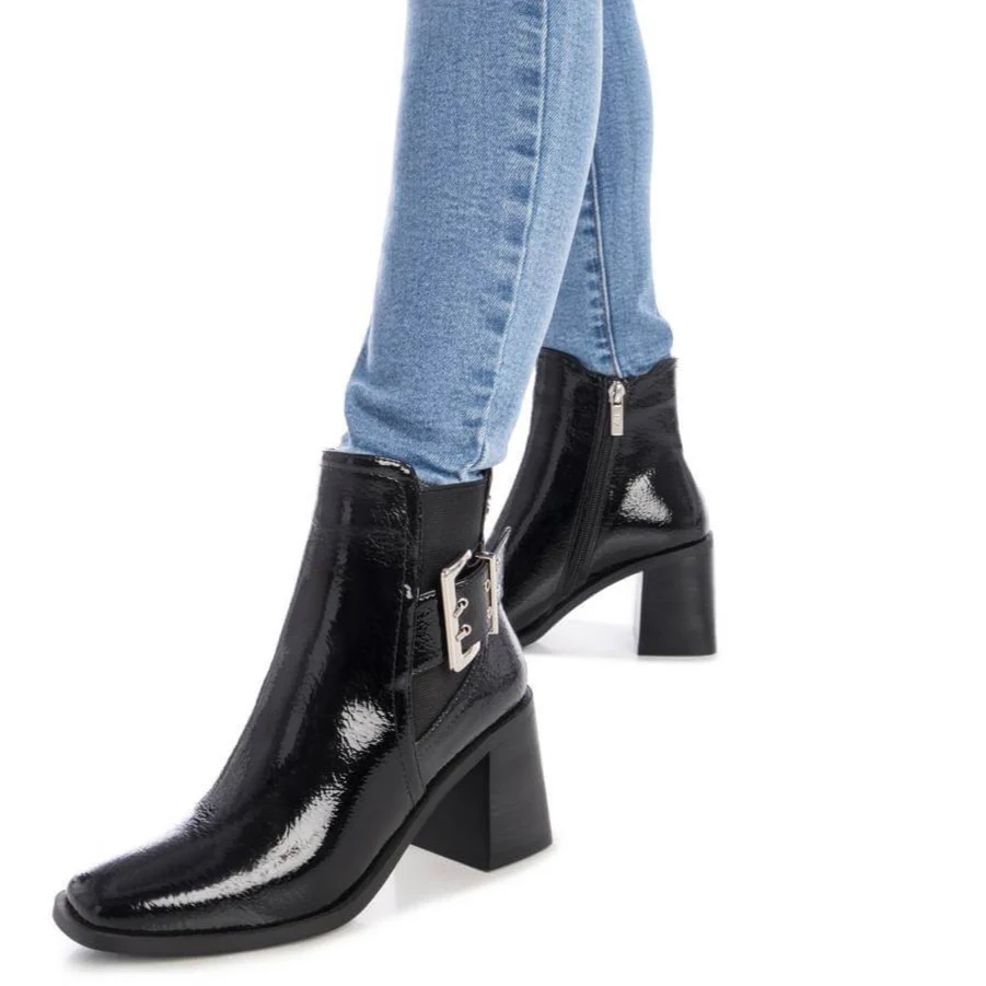 XTI Black Patent Block Heeled Almond Toe Boots - Image 2