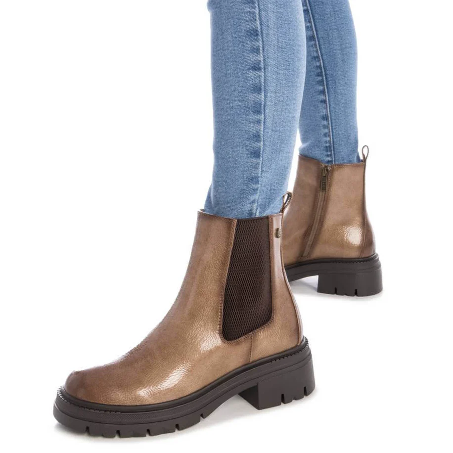 XTI Latte Patent Chunky Flat Boots - Image 2