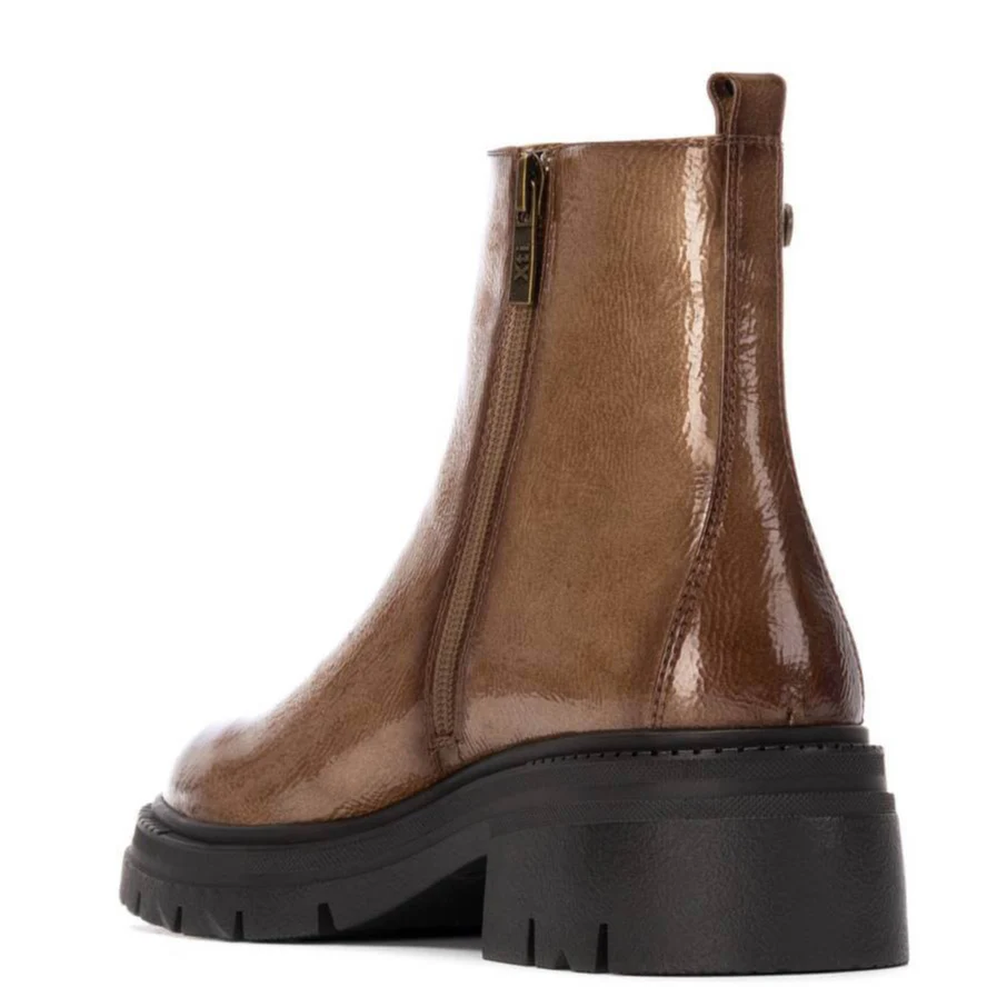 XTI Latte Patent Chunky Flat Boots - Image 3