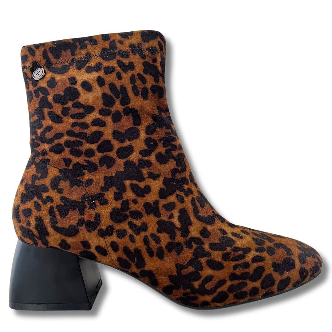 XTI Leopard Pattern Block Heel Ankle Boots - Image 2