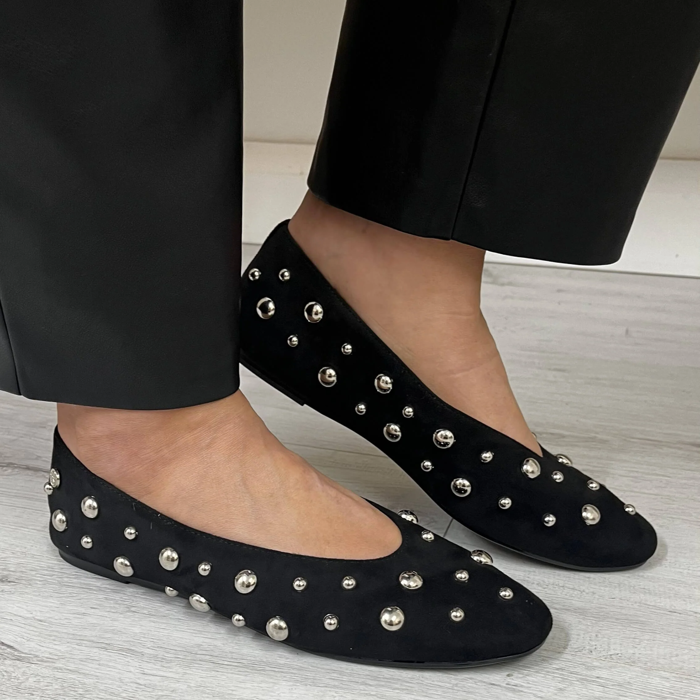 XTI Silver Studded Black Slip On Pumps - Image 4
