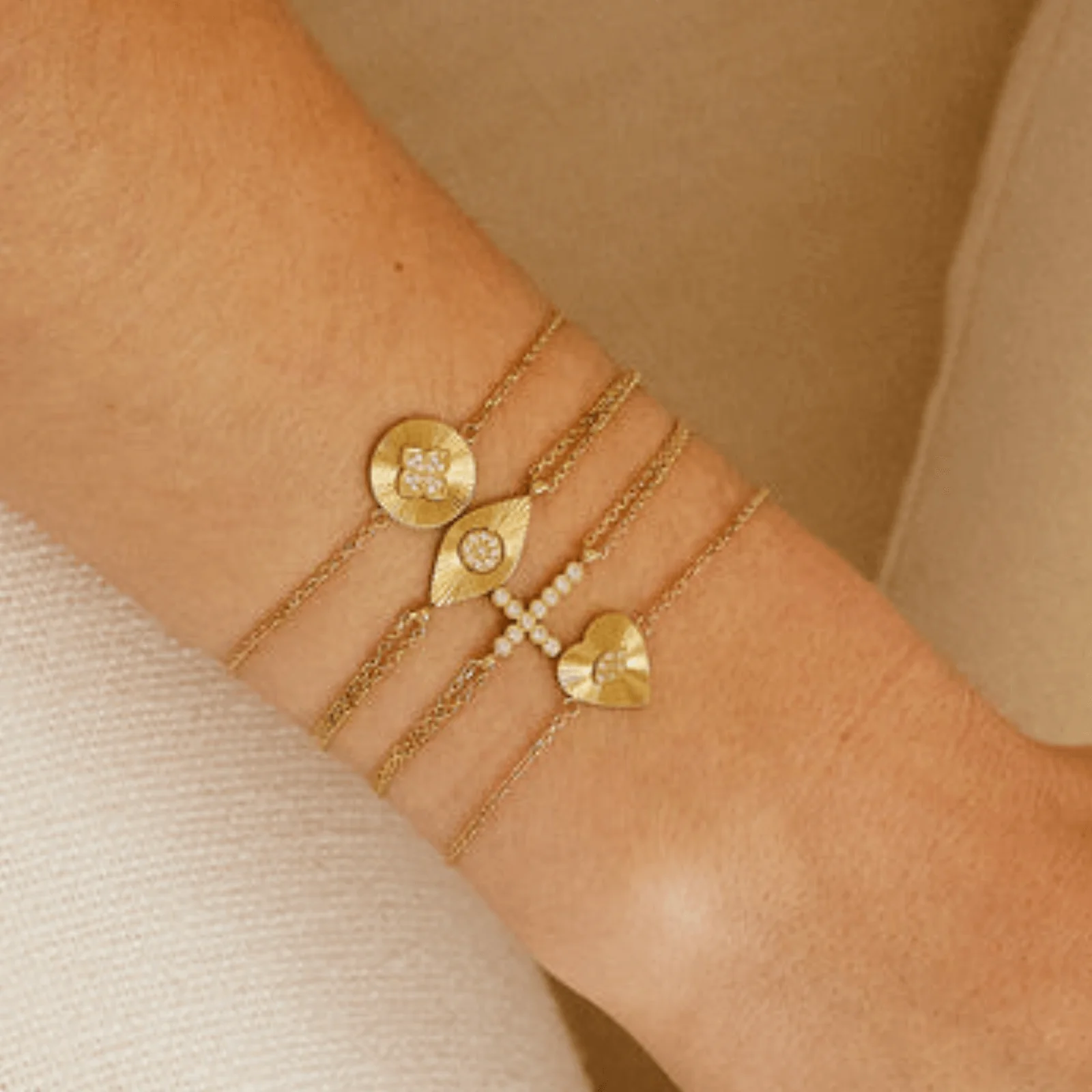 ZAG Gold Crystal Cross Dainty Chain Bracelet - Image 2